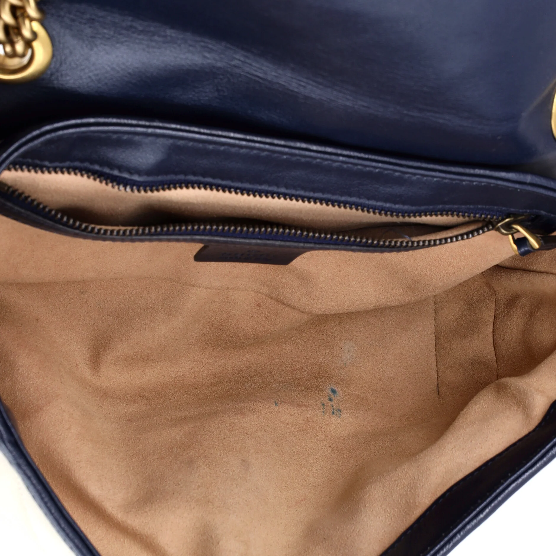 GG Marmont Flap Bag Diagonal Quilted Leather Small - Image 5