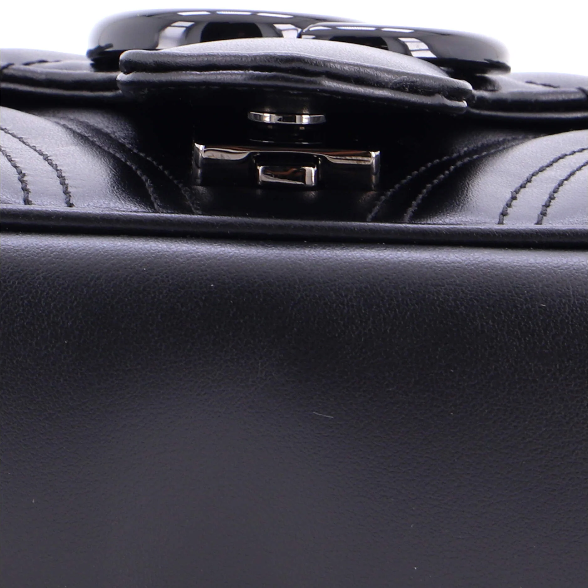 GG Marmont Monochrome Flap Bag Matelasse Leather Small - Image 6