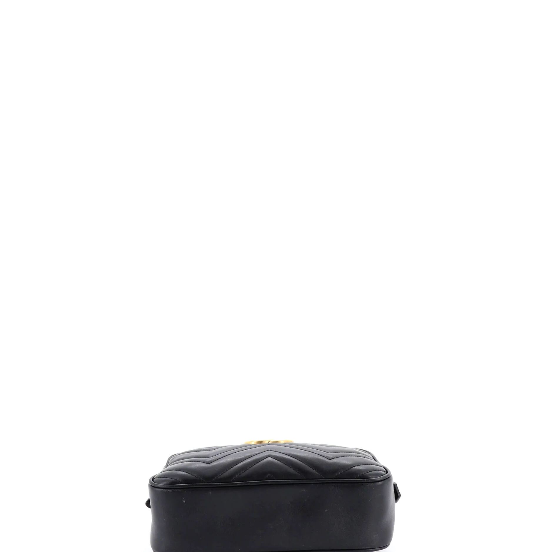GG Marmont Shoulder Bag Matelasse Leather Small - Image 4