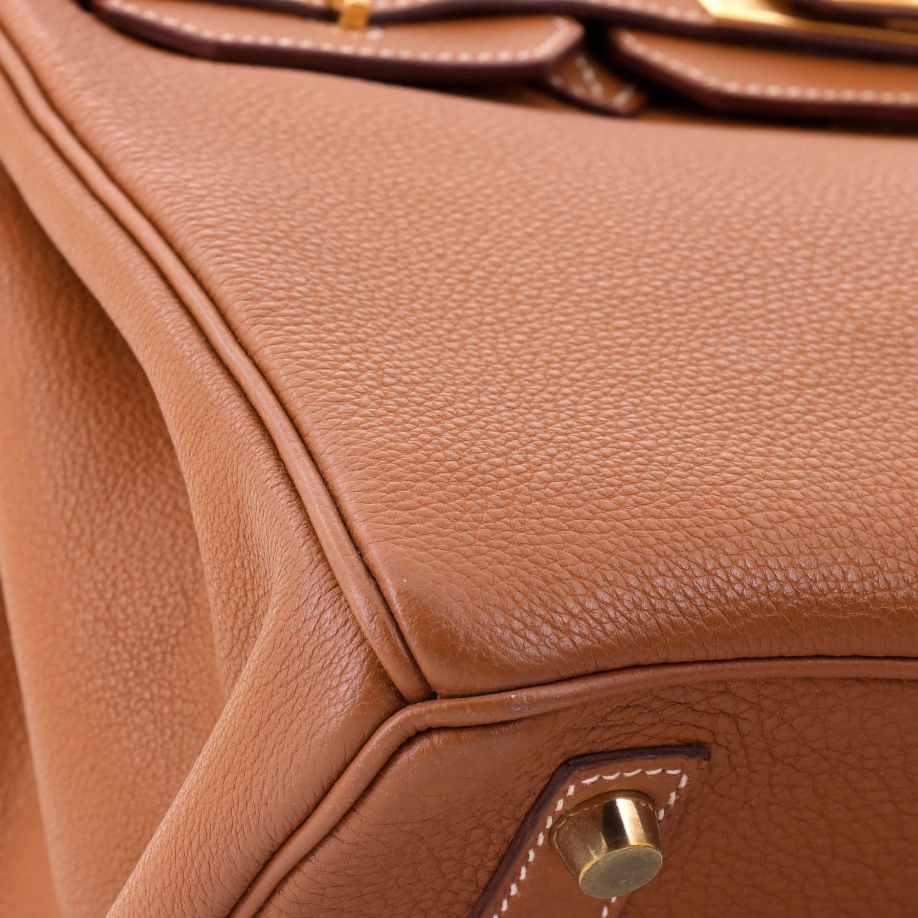 Birkin Handbag Gold Togo with Gold Hardware 30 - Image 6
