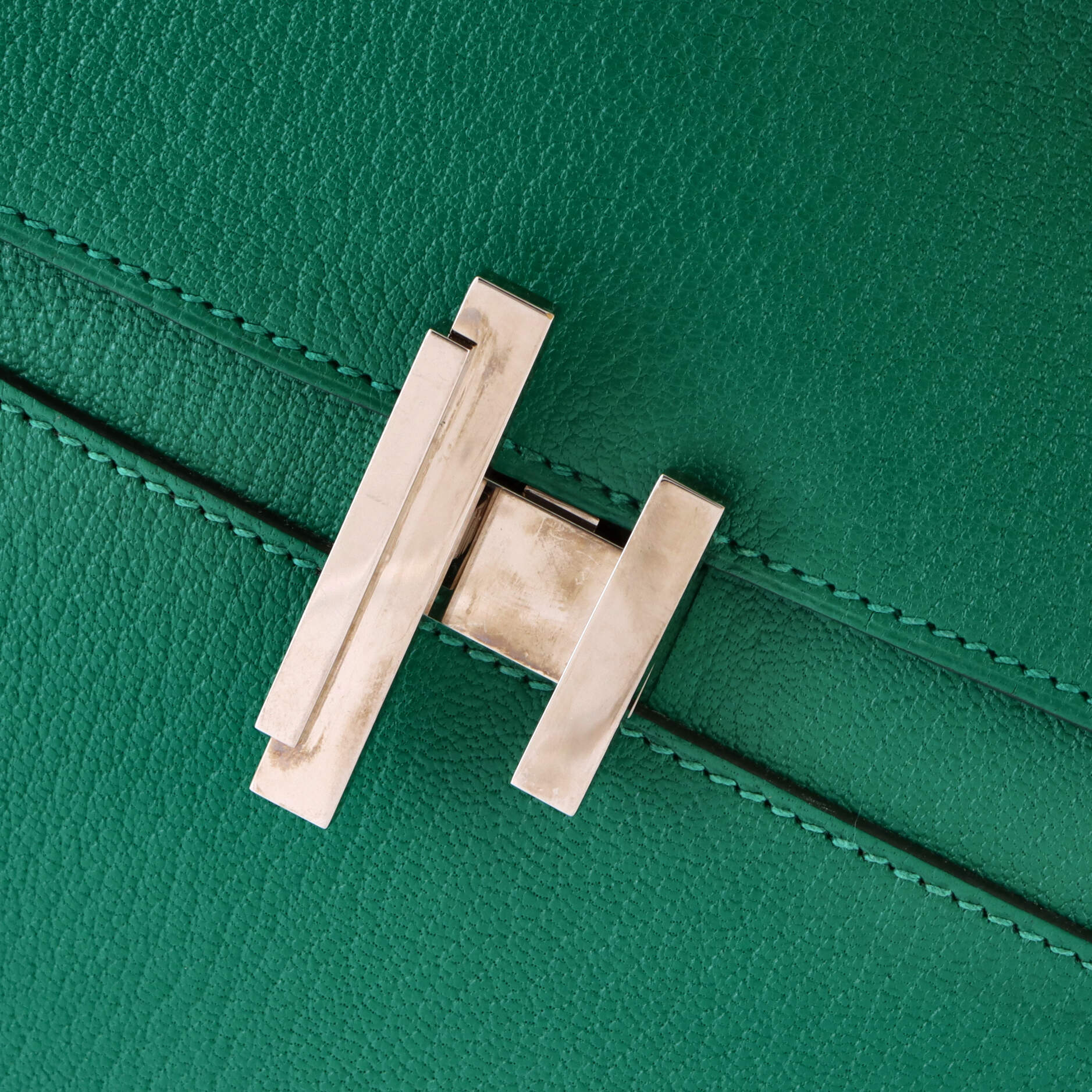 Cinhetic Clutch Chevre Mysore - Image 6
