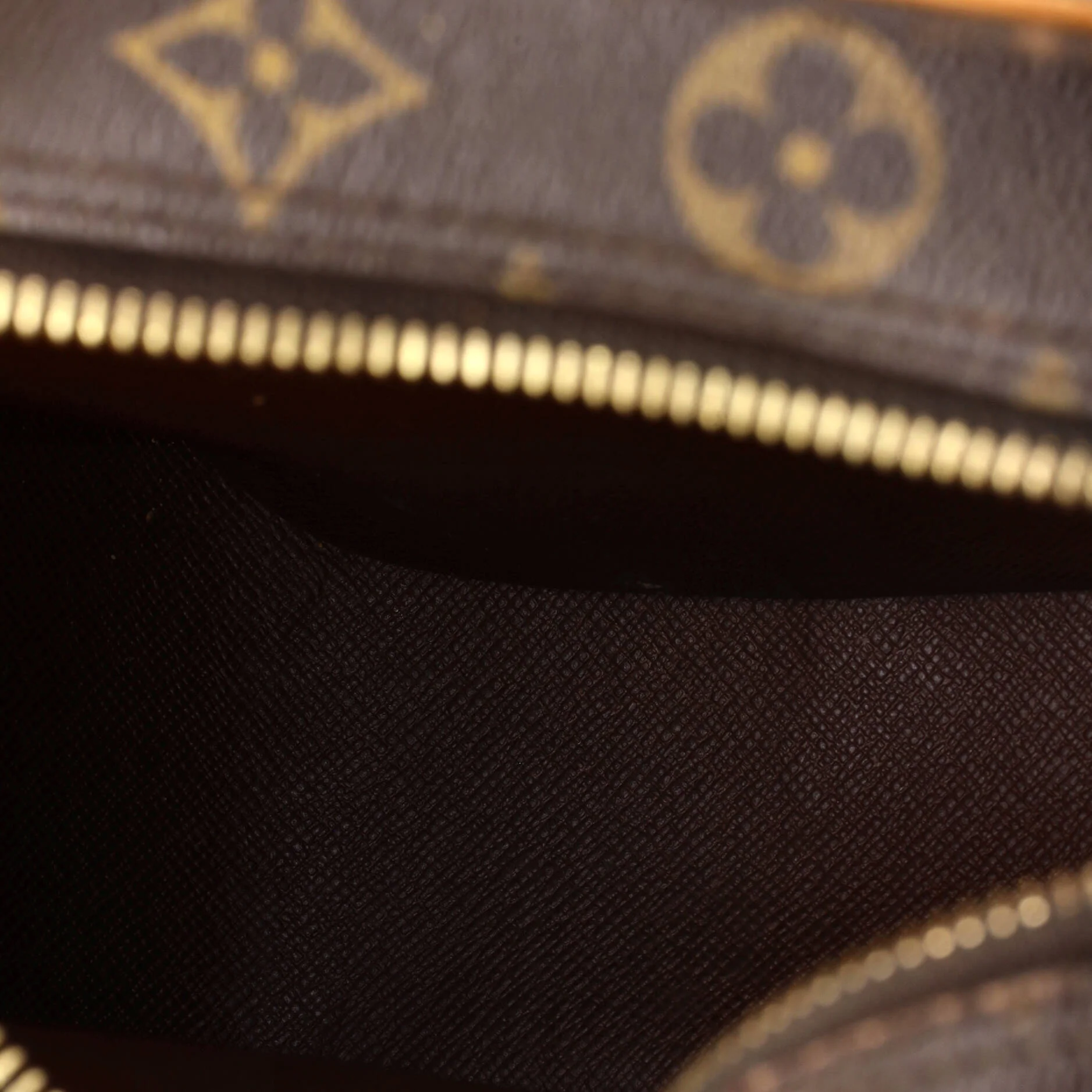 Blois Handbag Monogram Canvas - Image 5