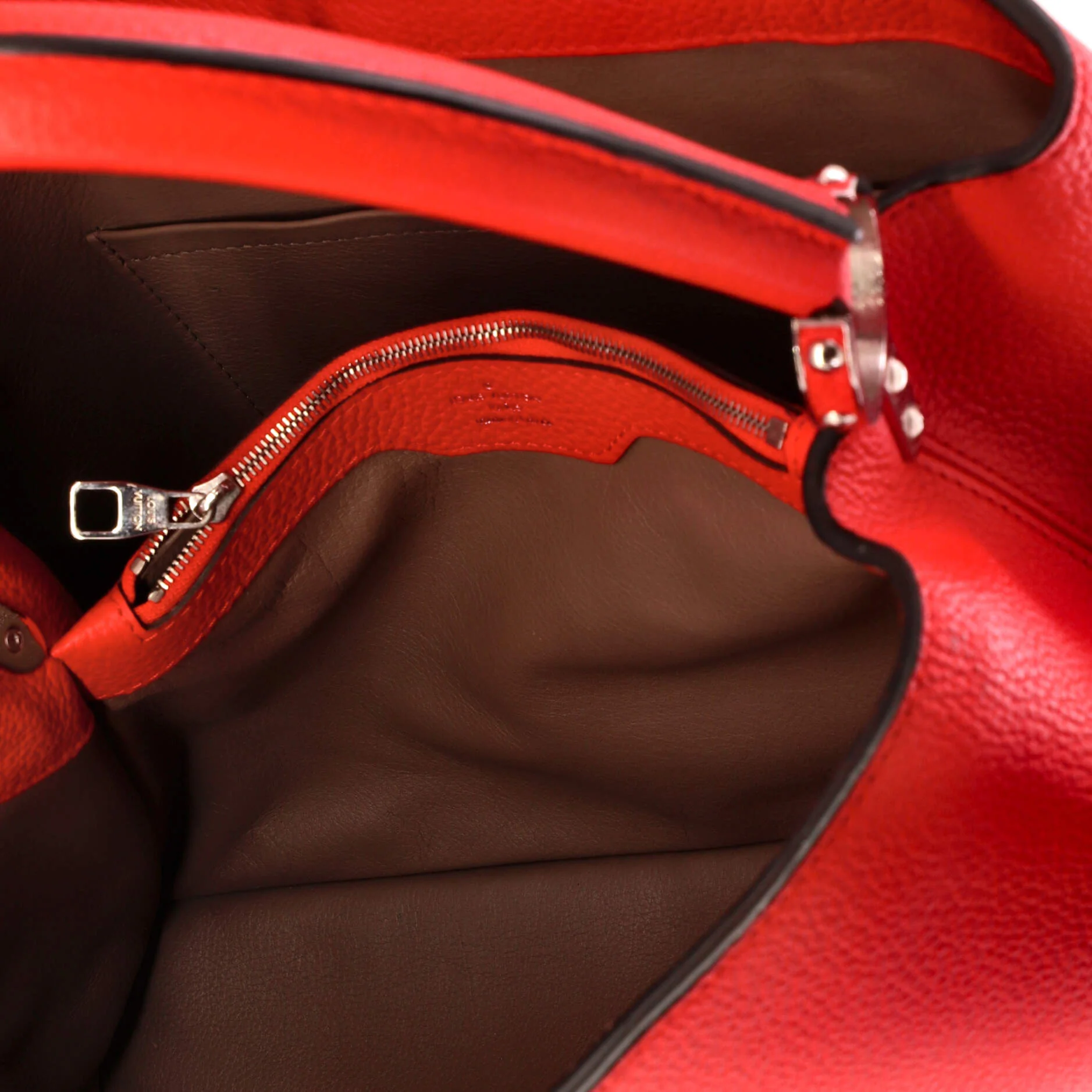 Capucines Bag Leather GM - Image 5