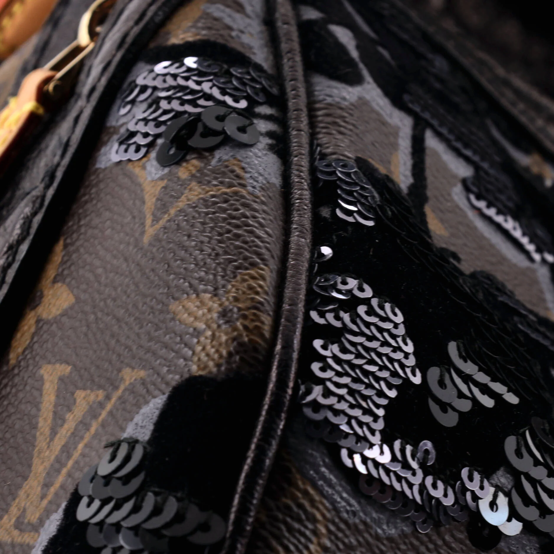 Carrousel Handbag Fleur De Jais Monogram Canvas - Image 6
