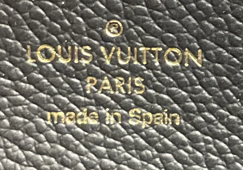 Ivy Wallet on Chain Monogram Empreinte Giant - Image 7