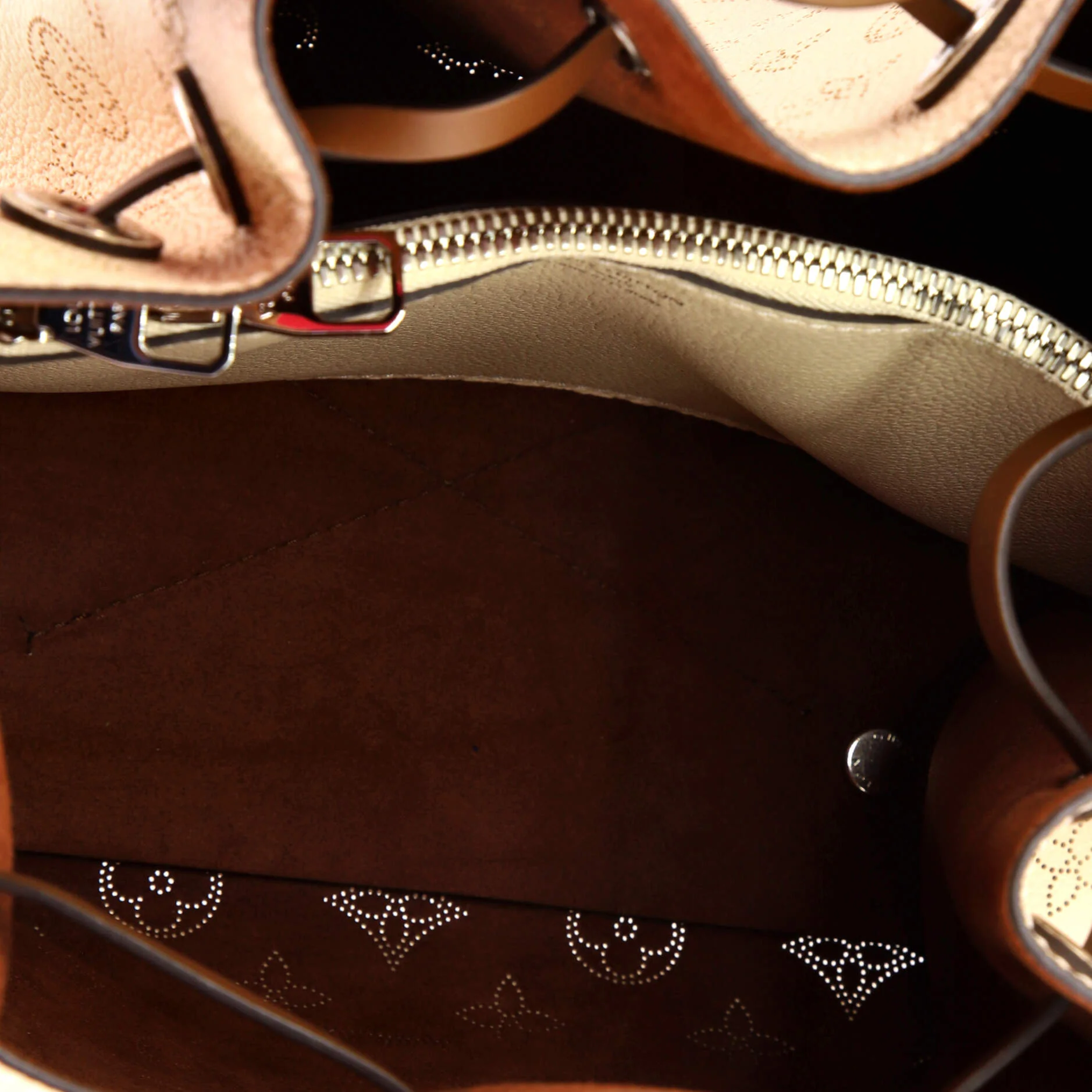 Muria Bucket Bag Mahina Leather - Image 5