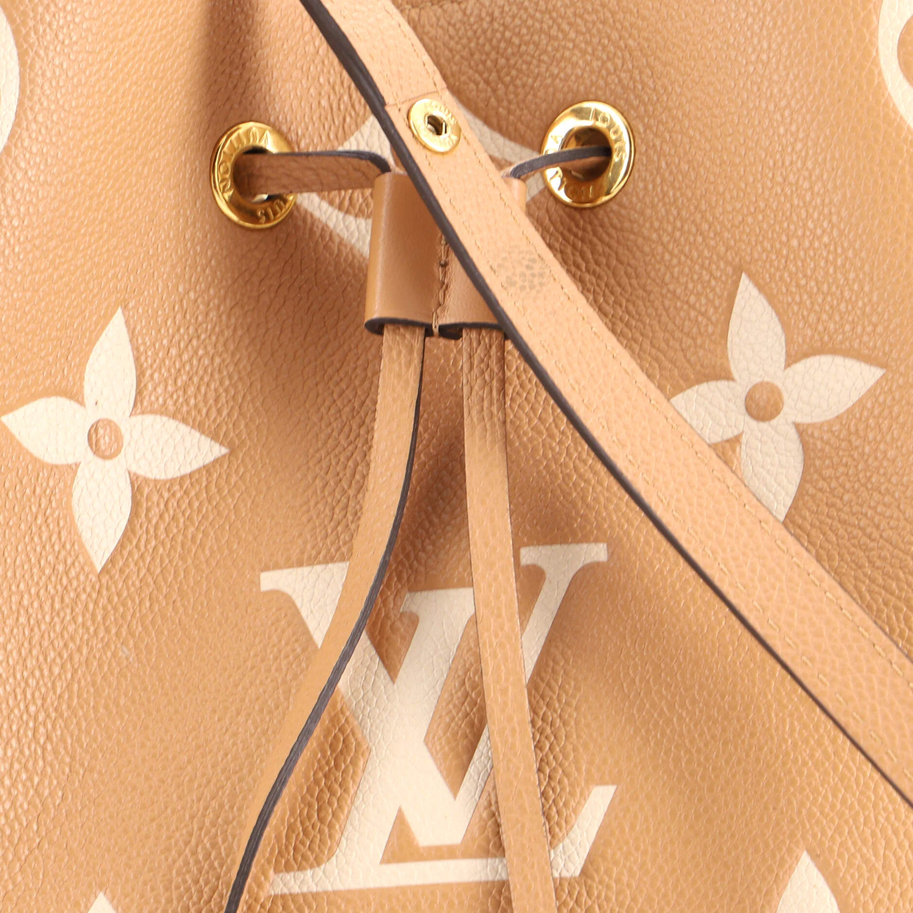 NeoNoe Handbag Bicolor Monogram Empreinte Giant MM - Image 8