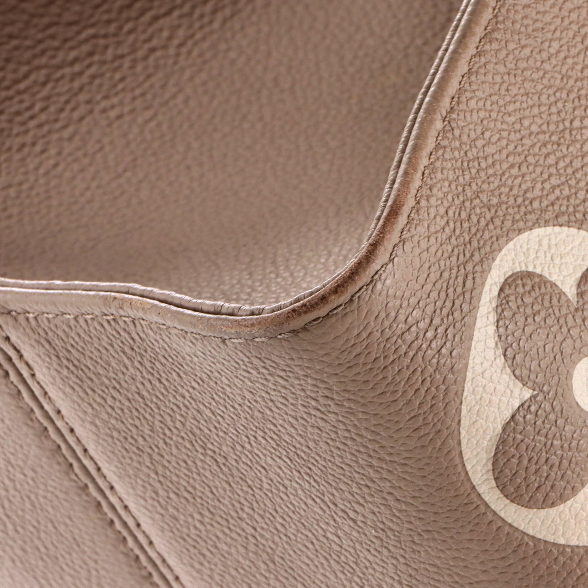 OnTheGo Tote Bicolor Monogram Empreinte Giant MM - Image 6