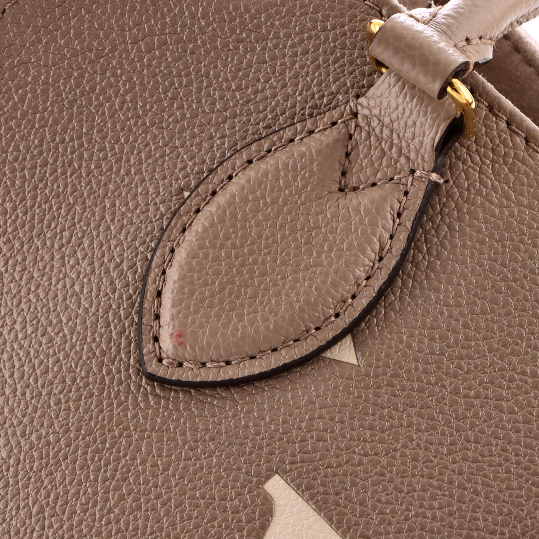 OnTheGo Tote Bicolor Monogram Empreinte Giant PM - Image 6