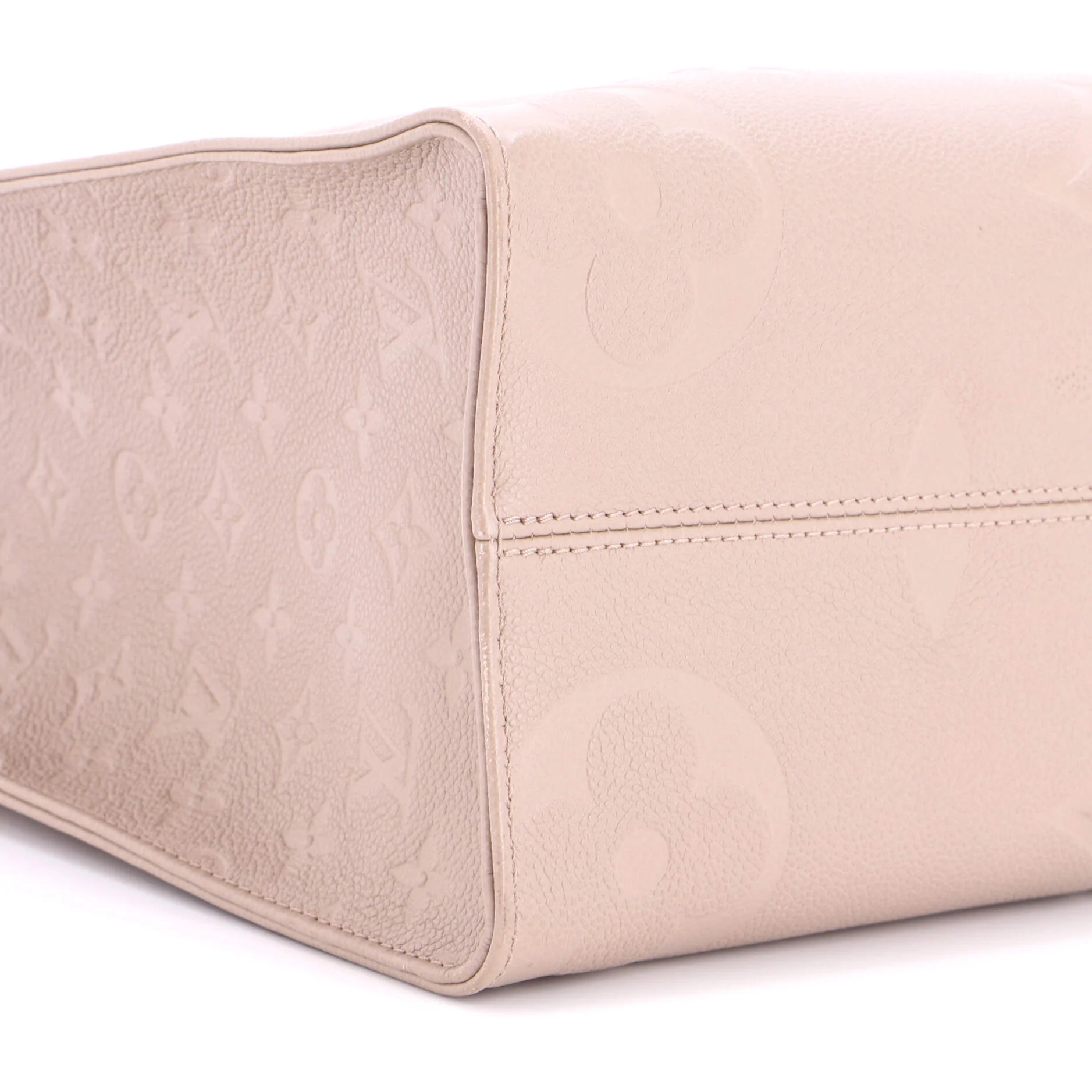 OnTheGo Tote Monogram Empreinte Giant MM - Image 6