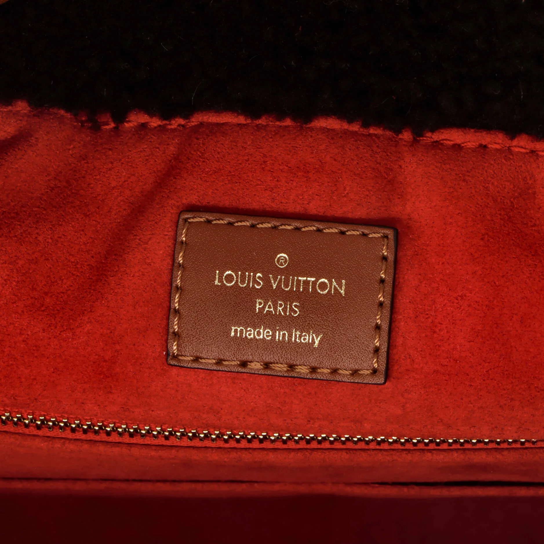 OnTheGo Tote Monogram Giant Teddy Fleece GM - Image 7