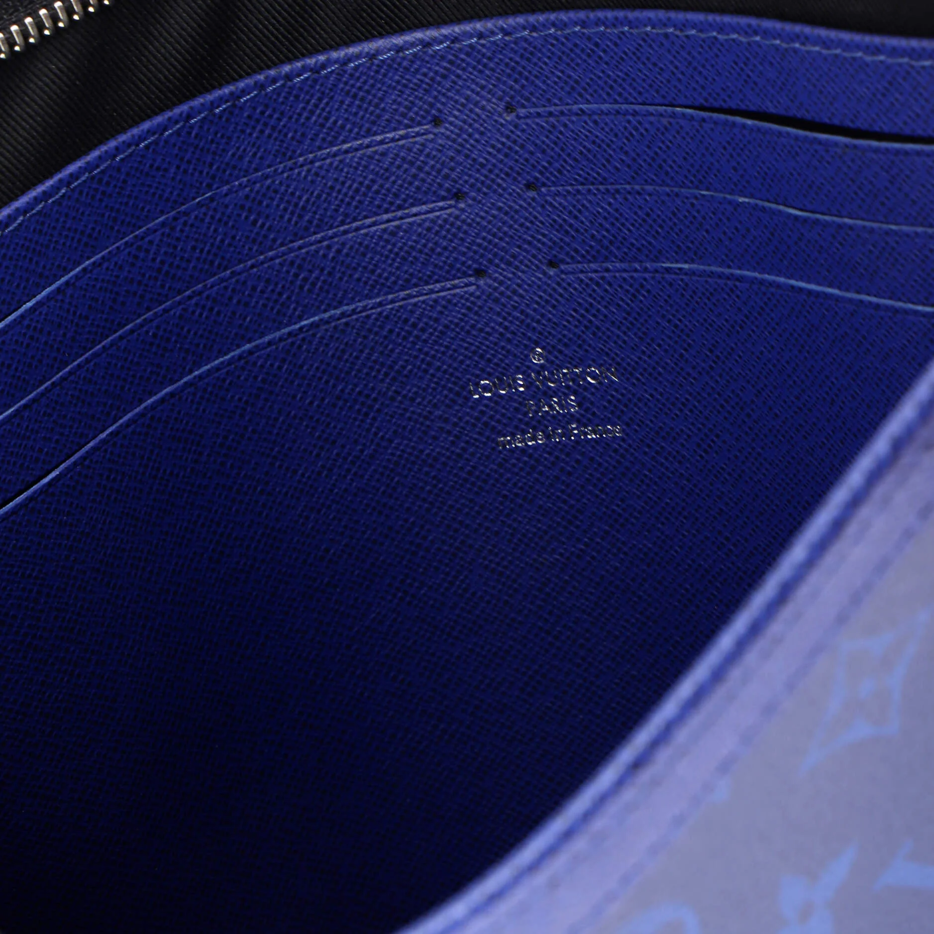 Pochette Voyage Monogram Taigarama MM - Image 12