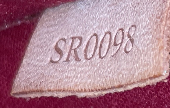 Roxbury Drive Handbag Monogram Vernis - Image 9