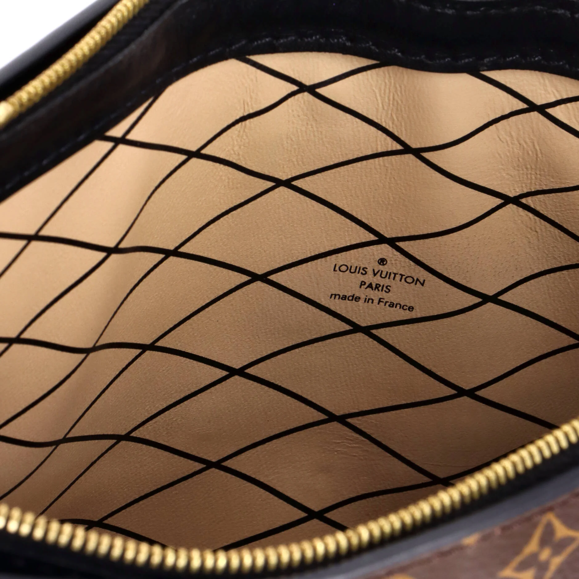 Trunk Clutch Reverse Monogram Canvas - Image 8