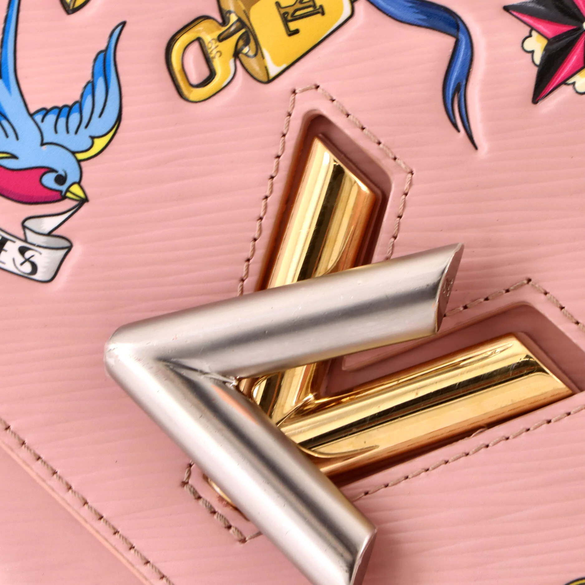 Twist Handbag Limited Edition Tattoos Epi Leather MM - Image 8