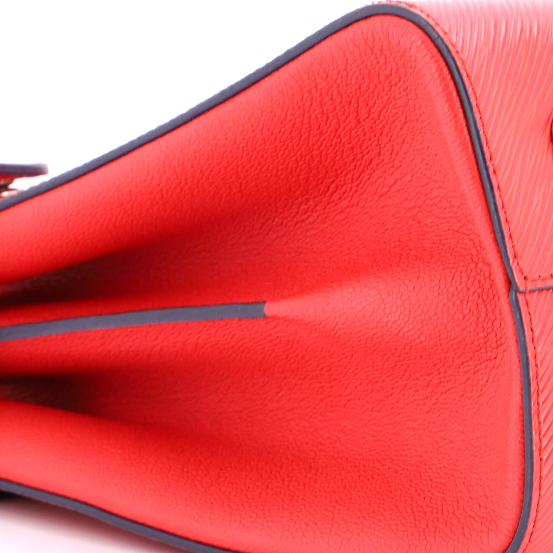 Twist Tote Epi Leather - Image 6