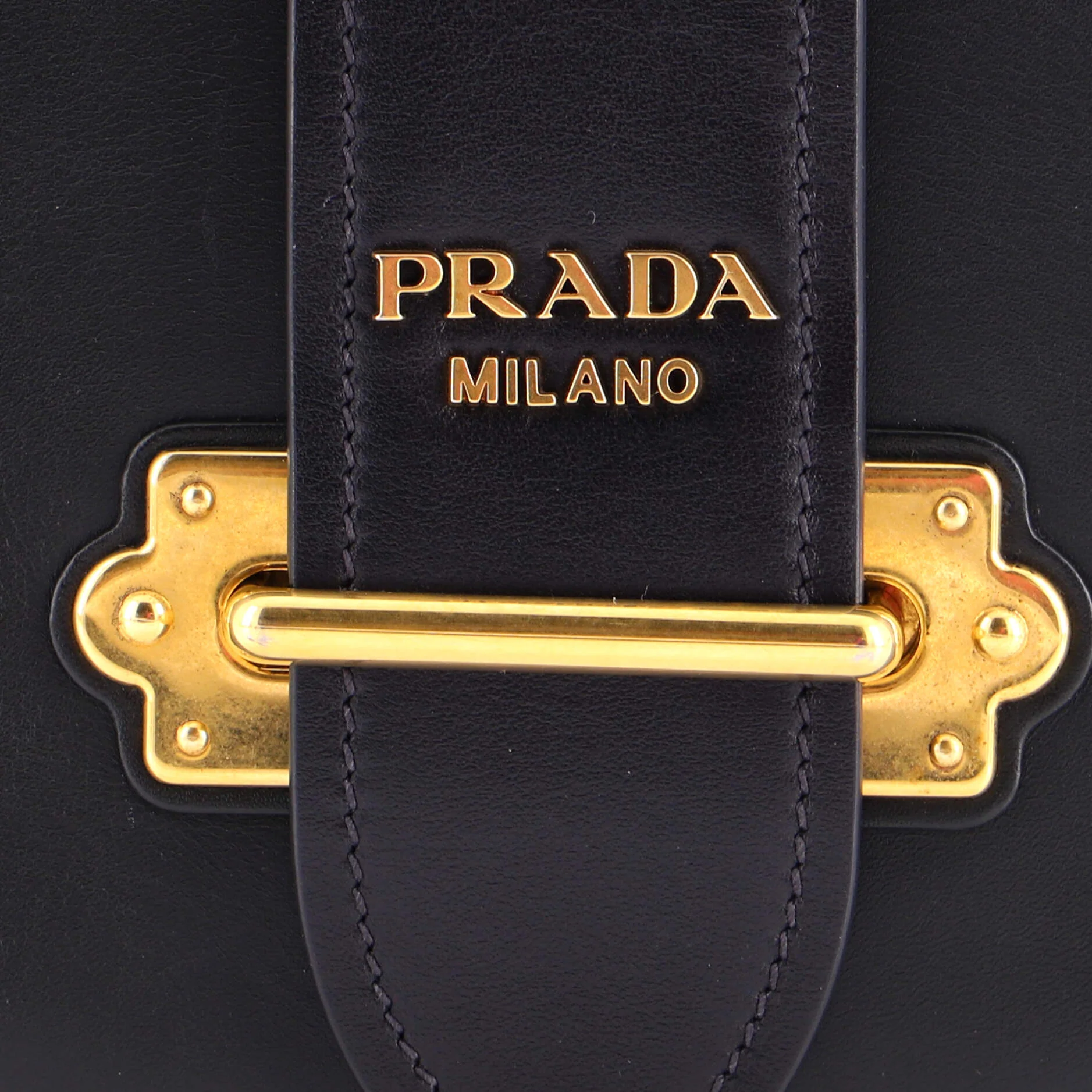 Cahier Chain Rounded Crossbody Bag City Calf and Saffiano Small - Image 6