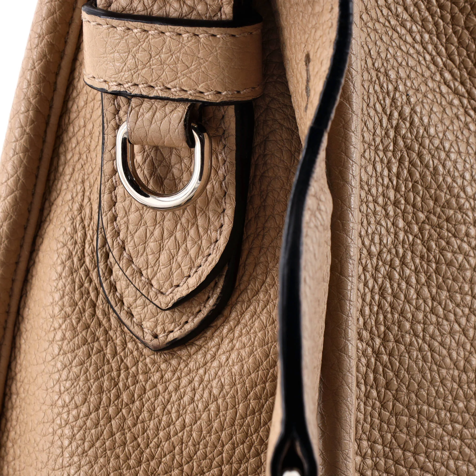 Logo Strap Crossbody Bag Vitello Daino Medium - Image 6