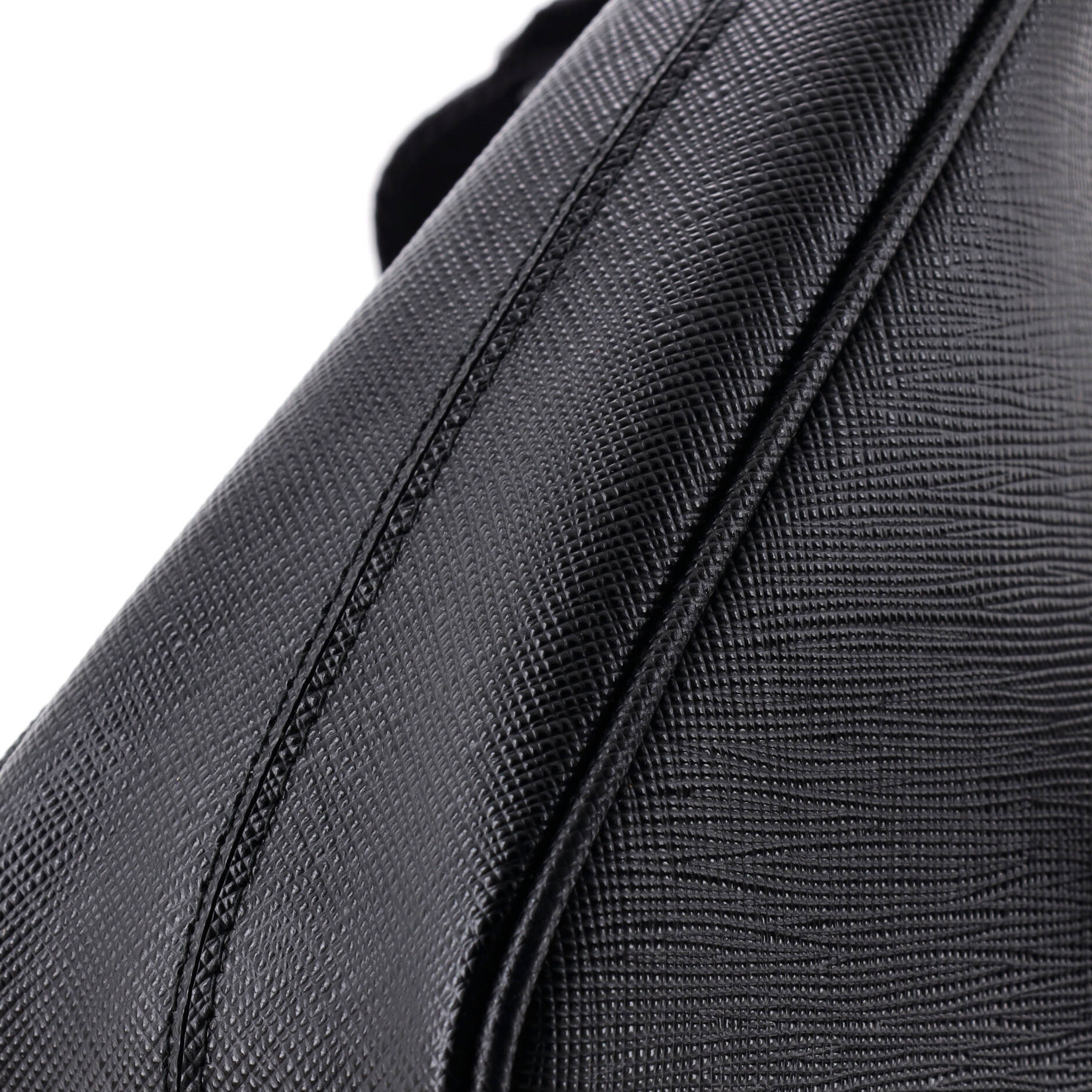 Re-Edition 2005 Shoulder Bag Saffiano Leather Small - Image 6
