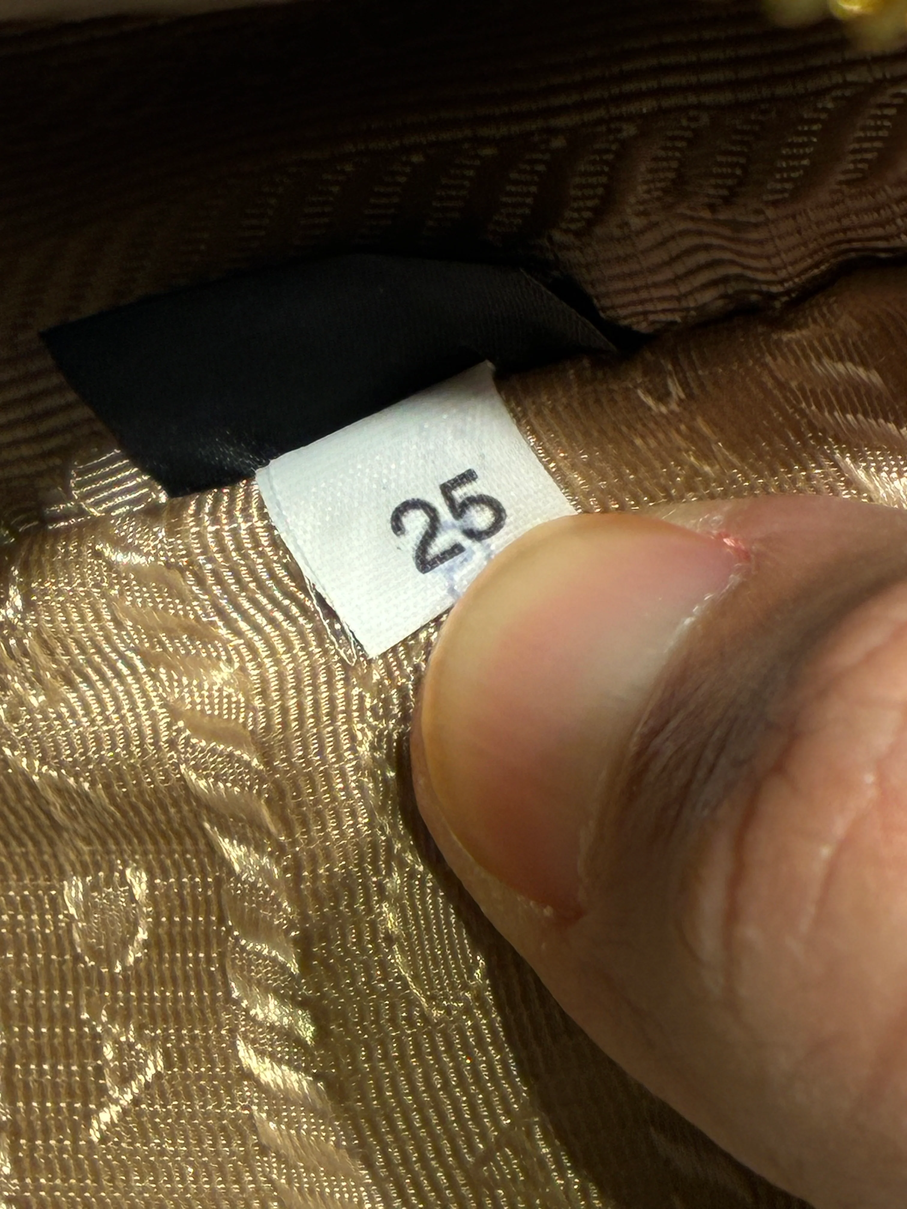 Re-Edition Hobo Saffiano Leather Mini - Image 6