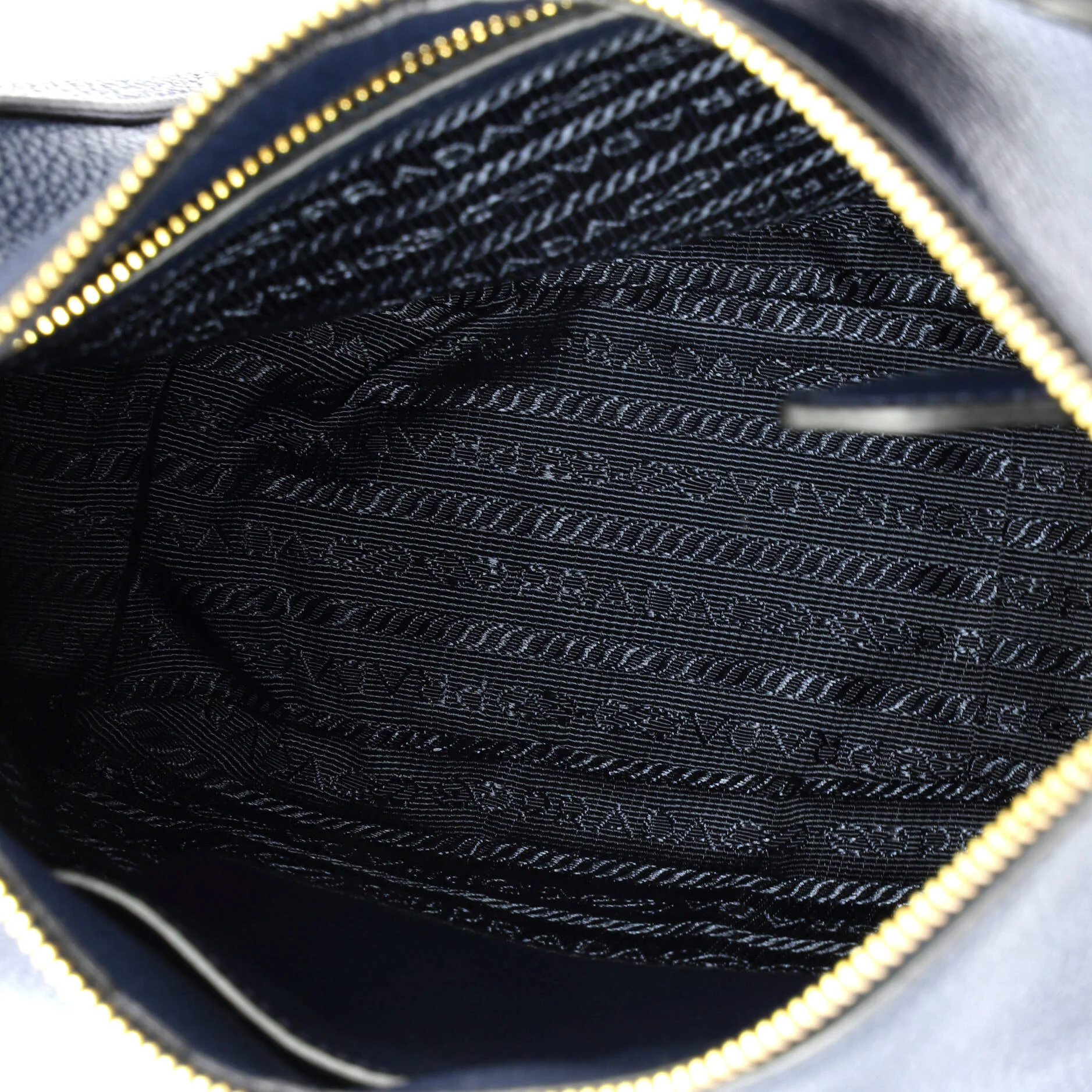 Striped Strap Zip Hobo Vitello Daino Medium - Image 5