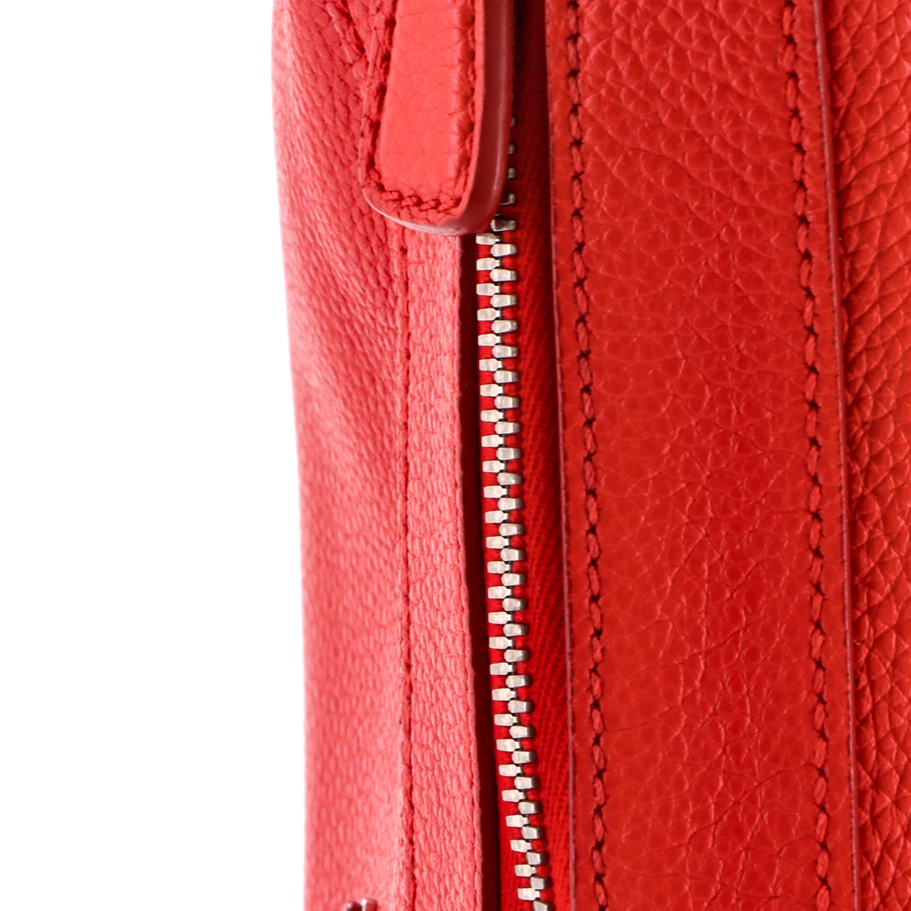 Top Zip Shoulder Bag Vitello Daino Medium - Image 7