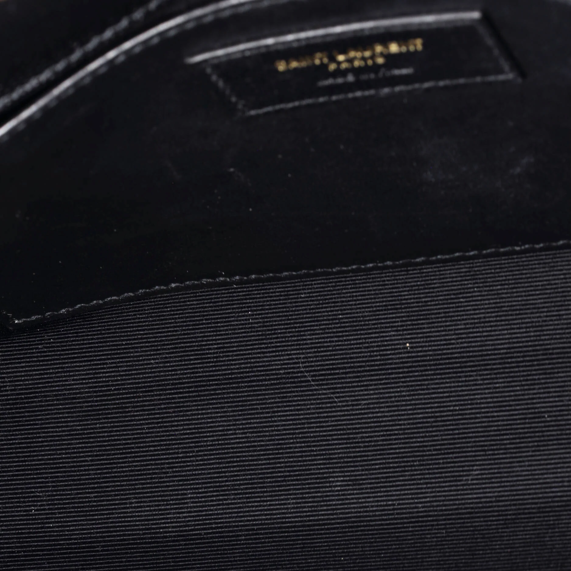 Classic Monogram Crossbody Bag Grainy Leather Medium - Image 5