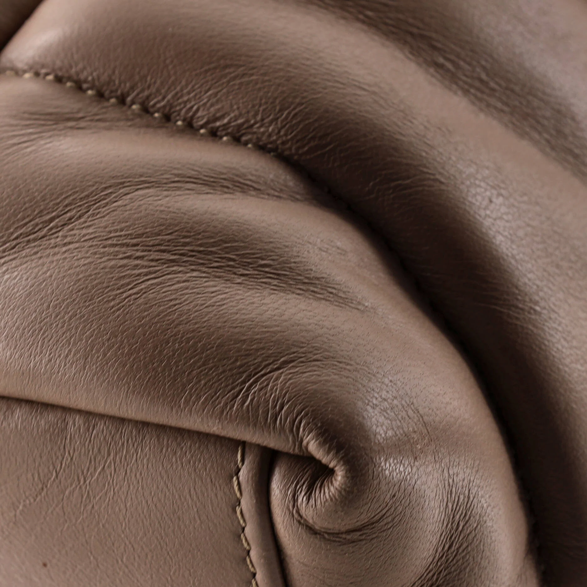 Loulou Puffer Shoulder Bag Quilted Leather Medium - Image 6