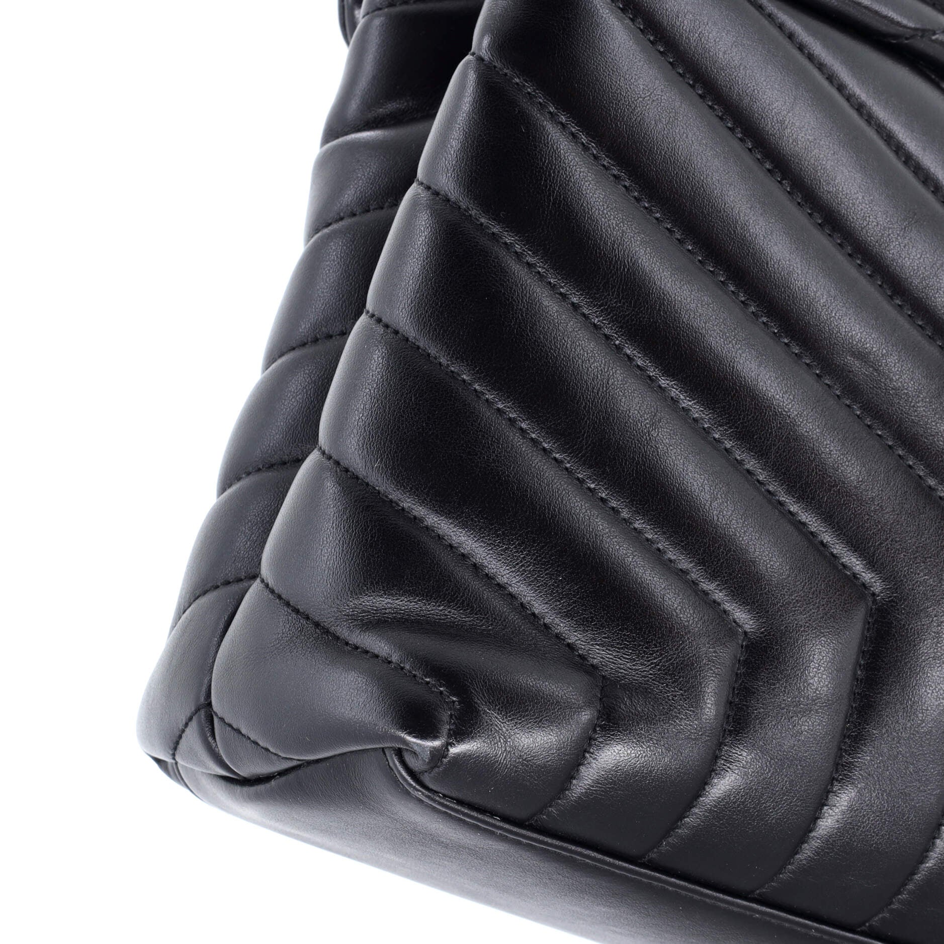 Loulou Shoulder Bag Matelasse Chevron Leather Medium - Image 6