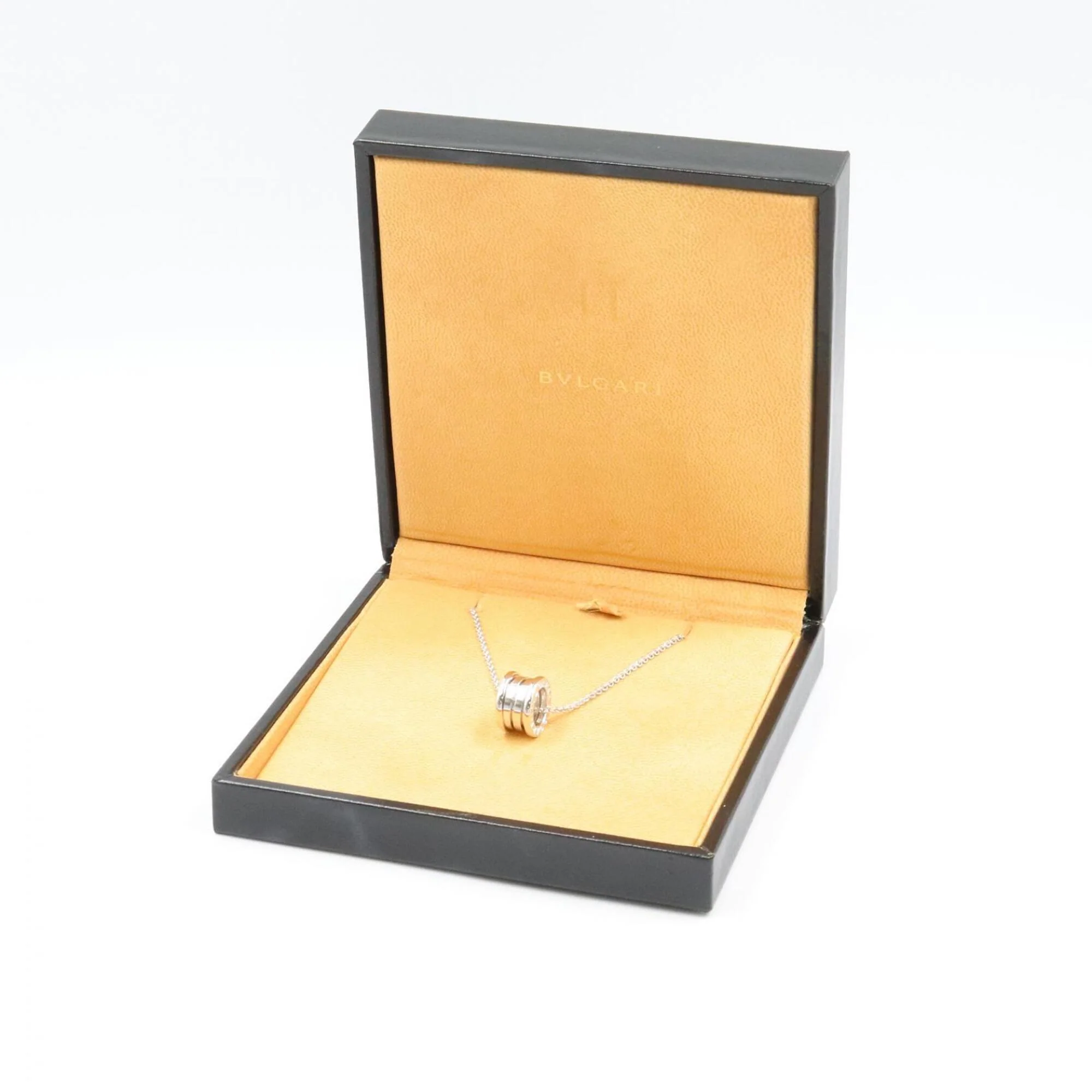 B Pendant Necklace 18K White Gold - Image 6
