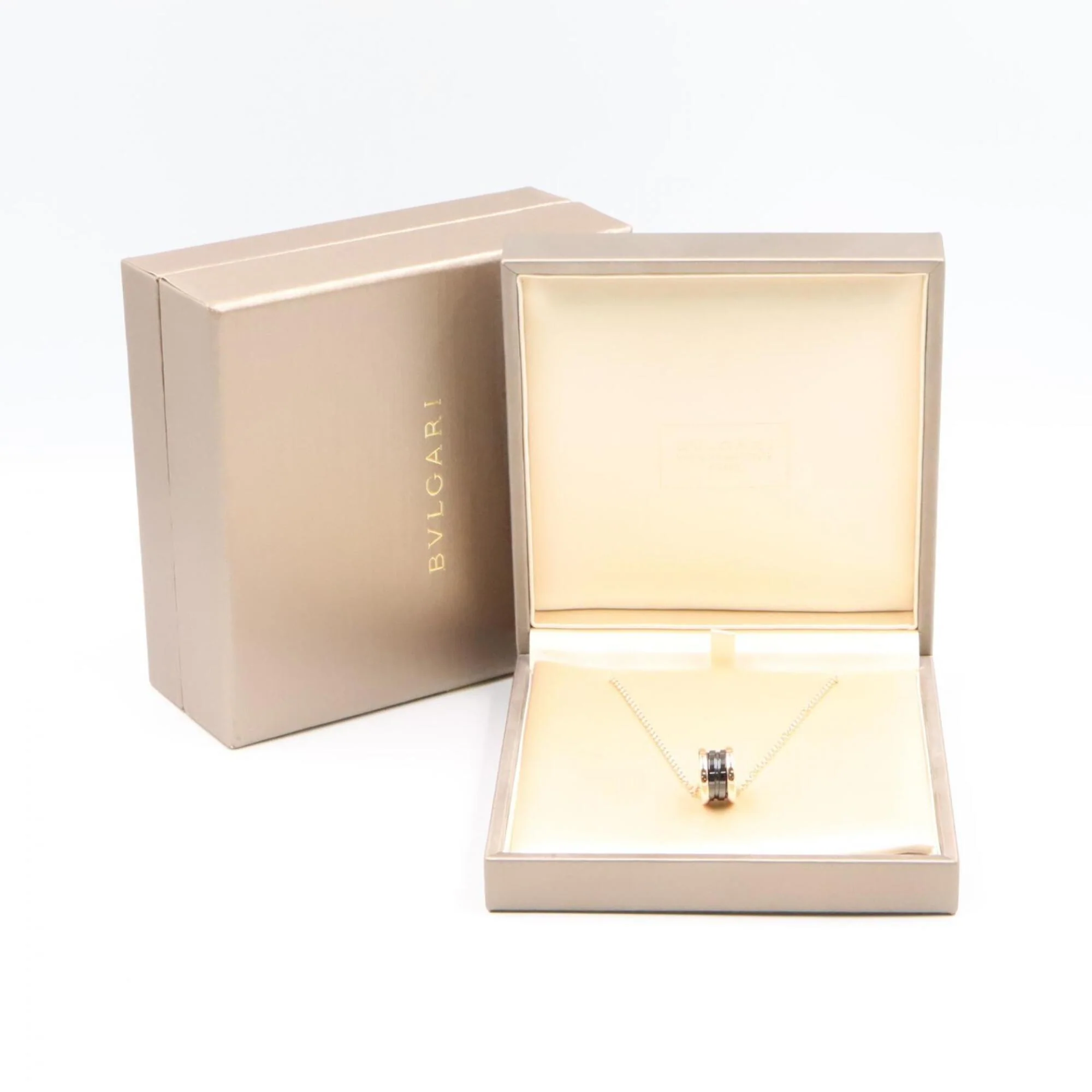 B.Zero1 Pendant Necklace Ceramic and 18K Rose Gold - Image 6
