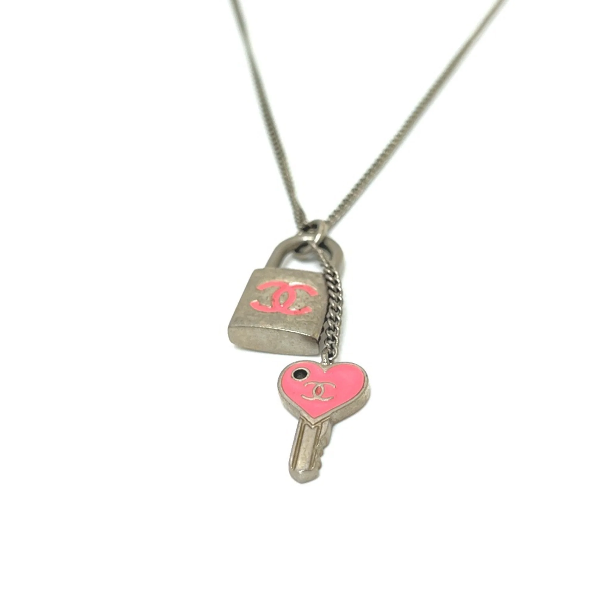 CC Logo Chain Heart Pendant Necklace Silver-Tone Metal - Image 2
