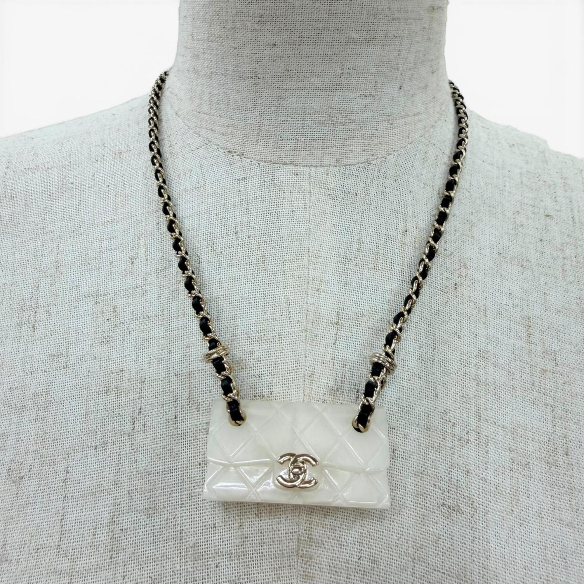 CC Logo Chain Pendant Necklace Metal - Image 3