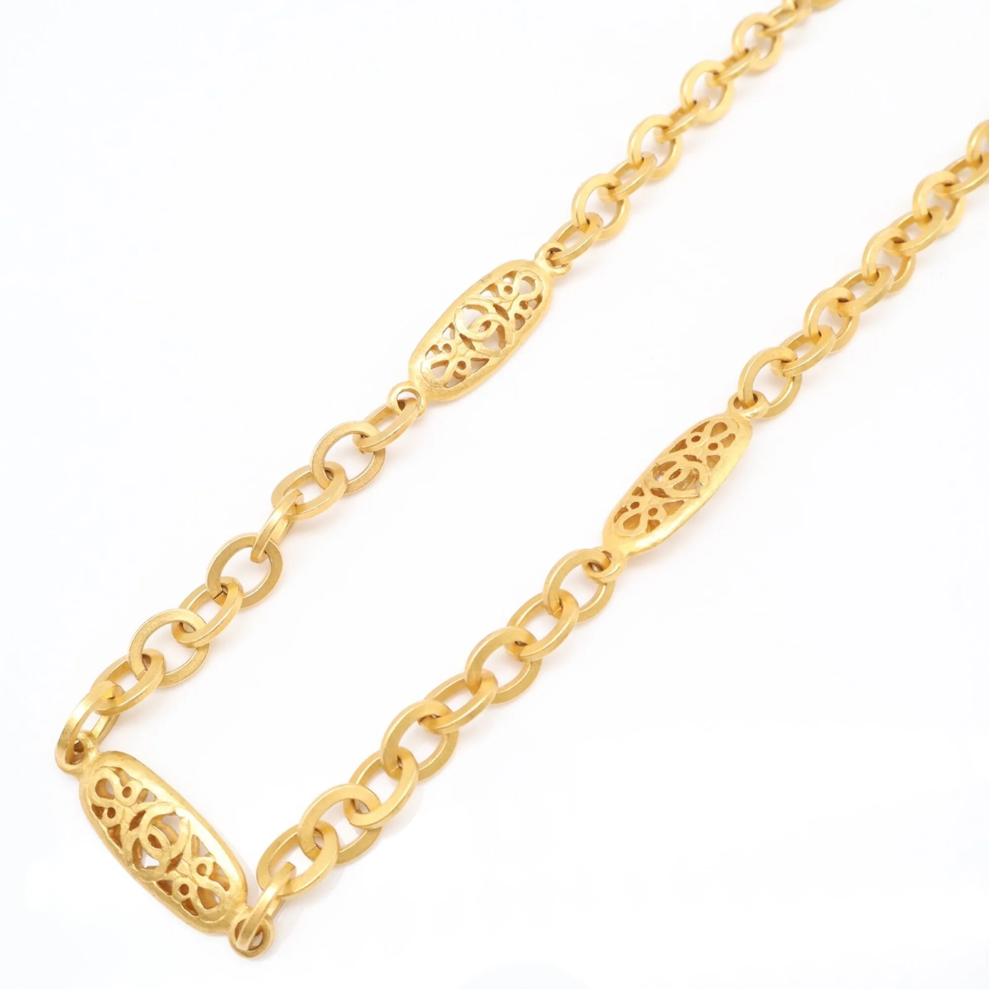 CC Logo Chain Pendant Necklace Metal - Image 4