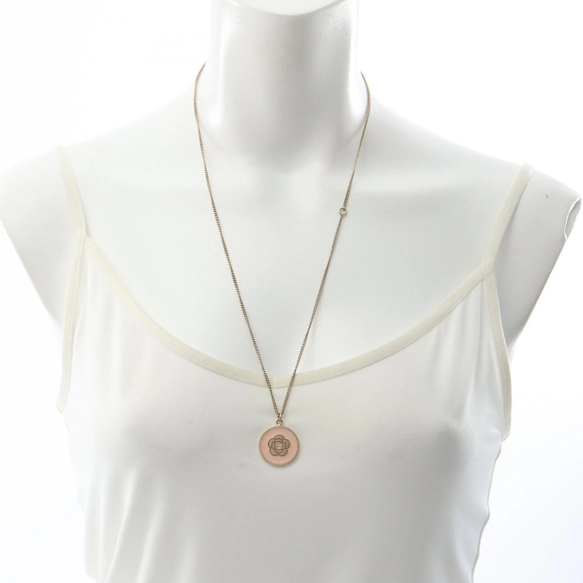 CC Logo Circle Pendant Necklace Metal - Image 6