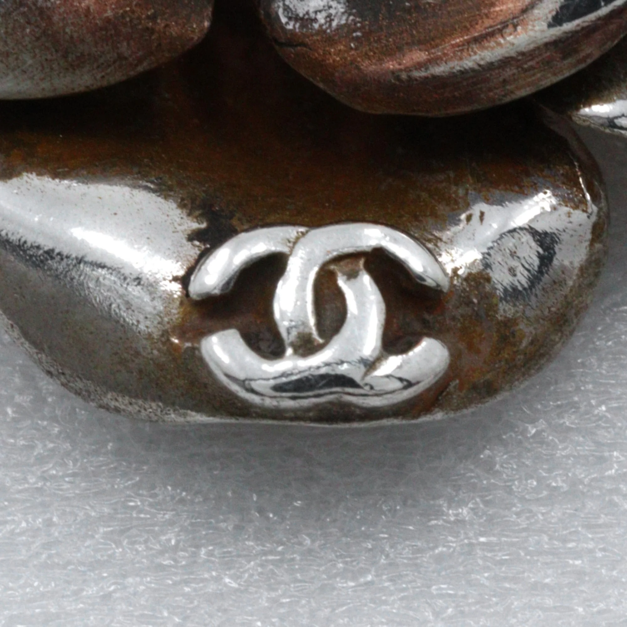CC Logo Flower Pendant Necklace Metal - Image 9