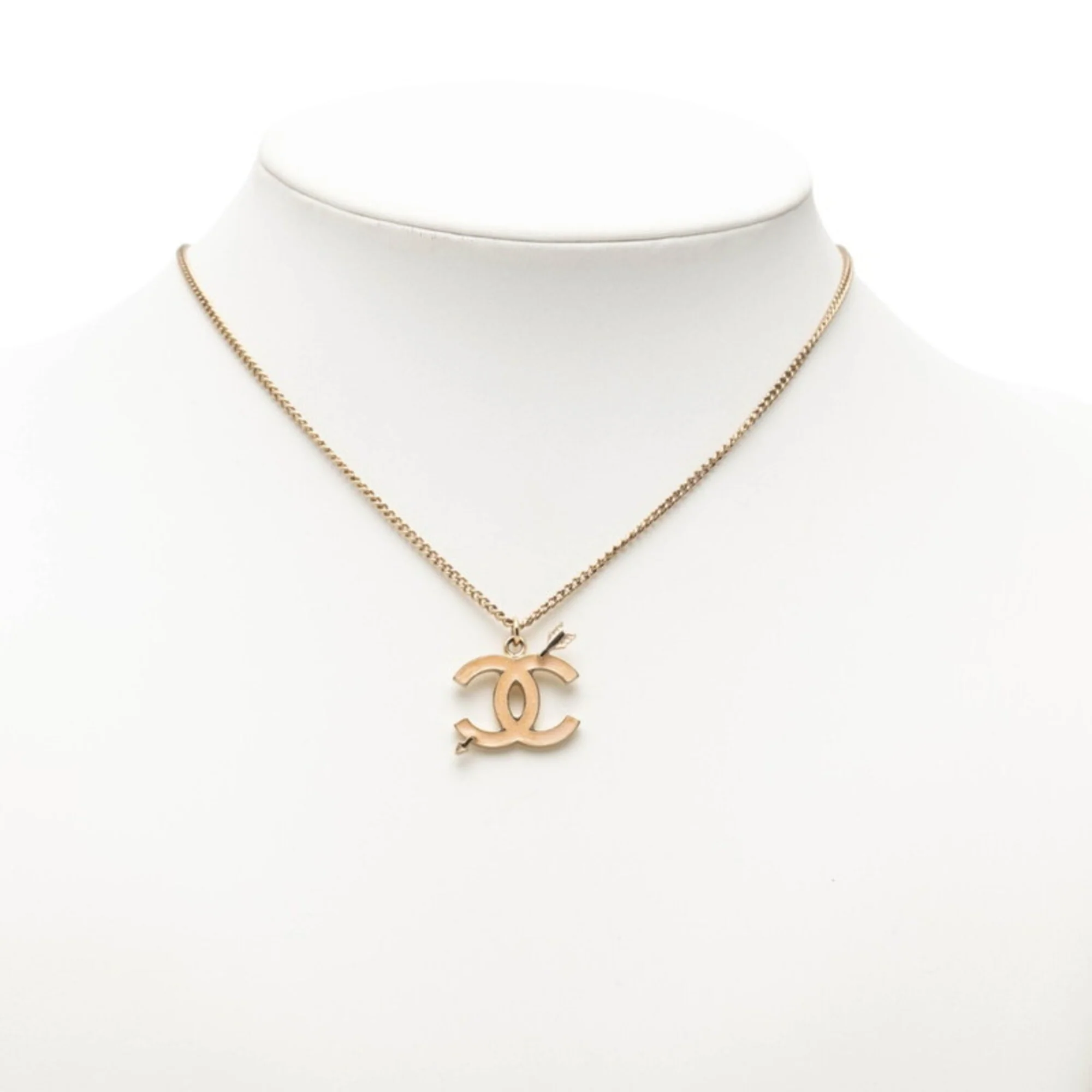 CC Logo Pendant Necklace Metal - Image 6