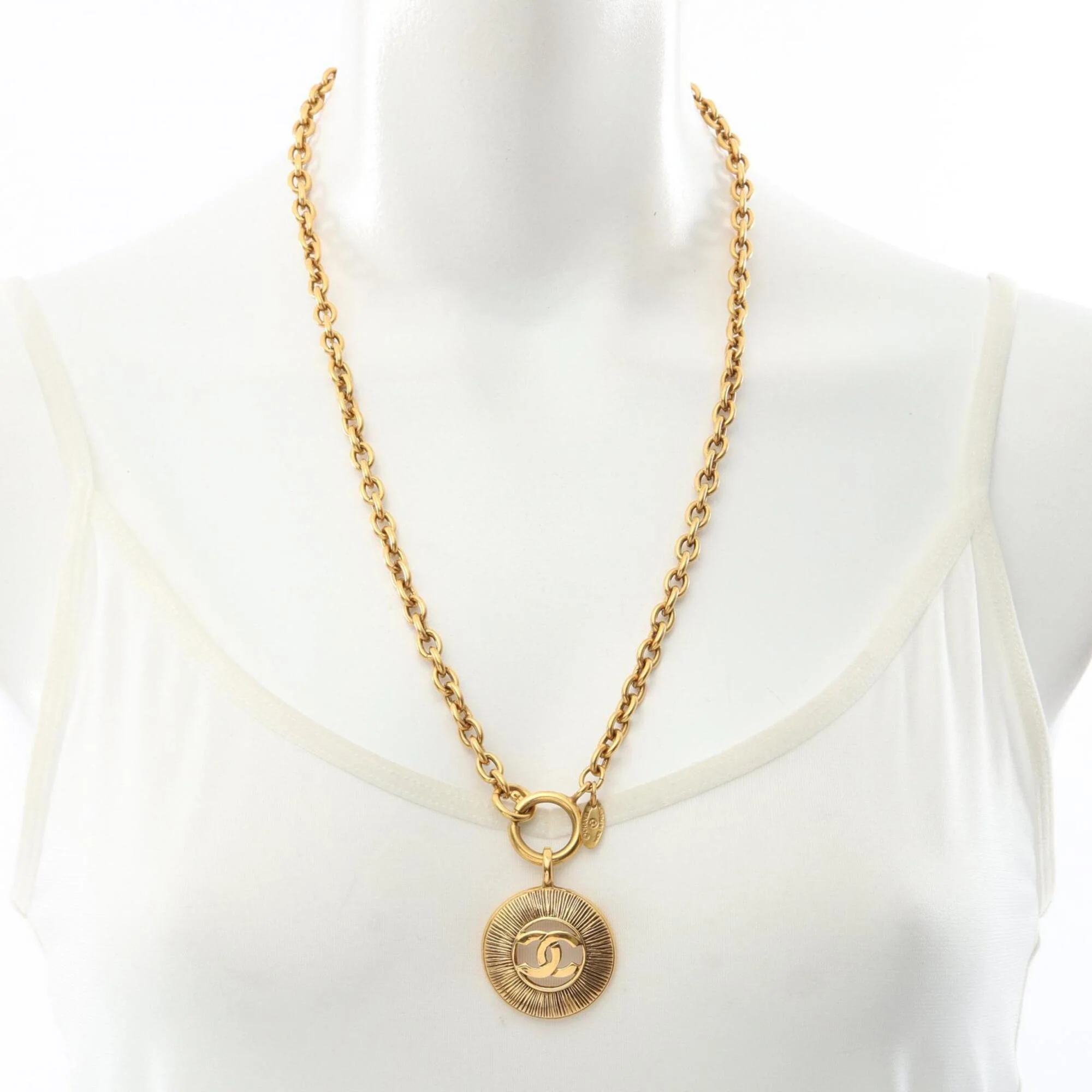 CC Logo Pendant Necklace Metal - Image 6
