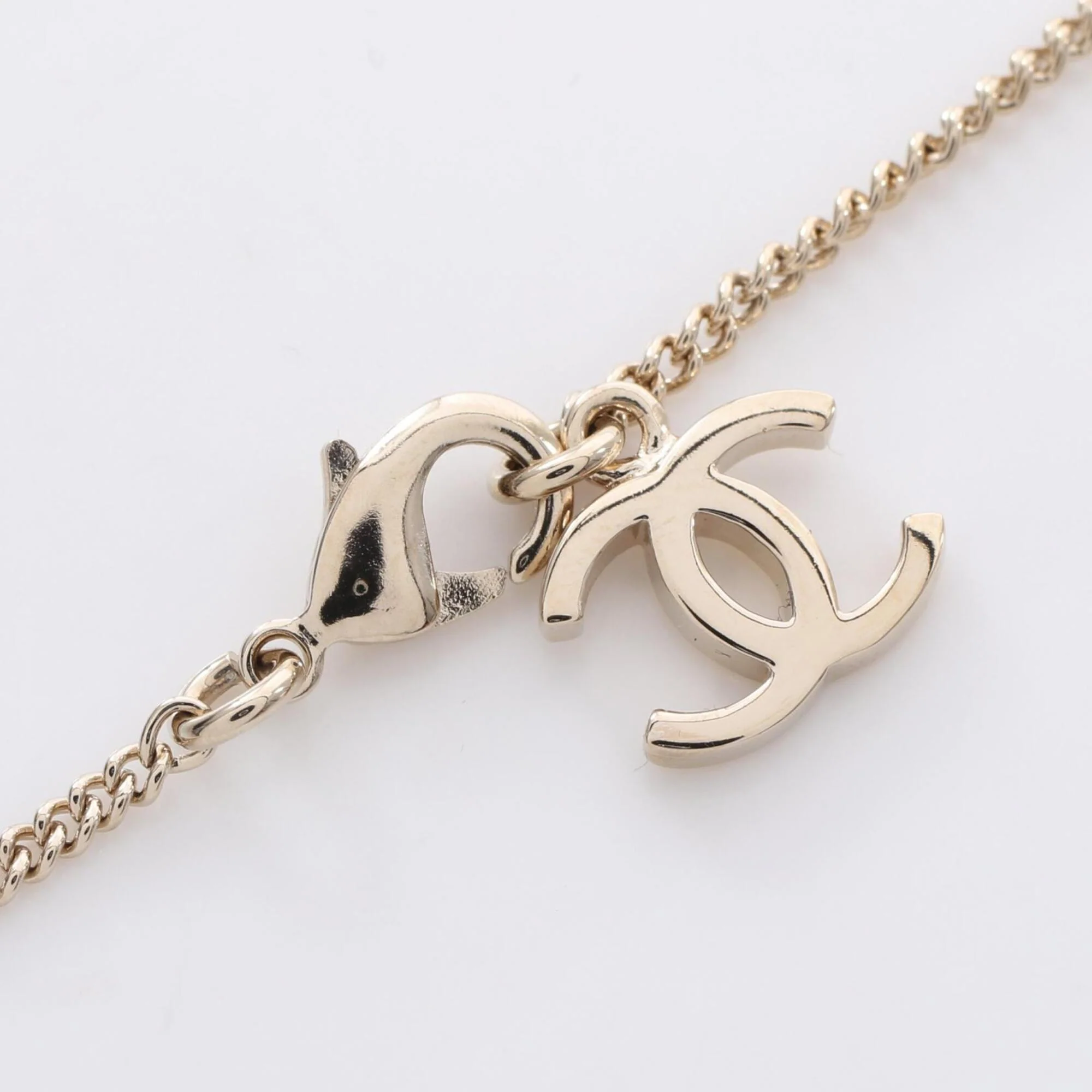 CC Logo Pendant Necklace Metal - Image 5