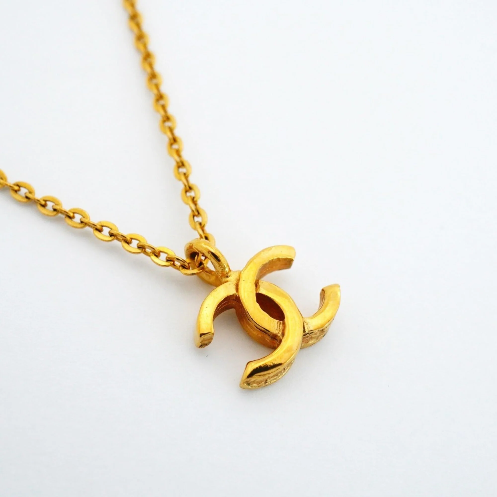 CC Logo Pendant Necklace Metal - Image 2
