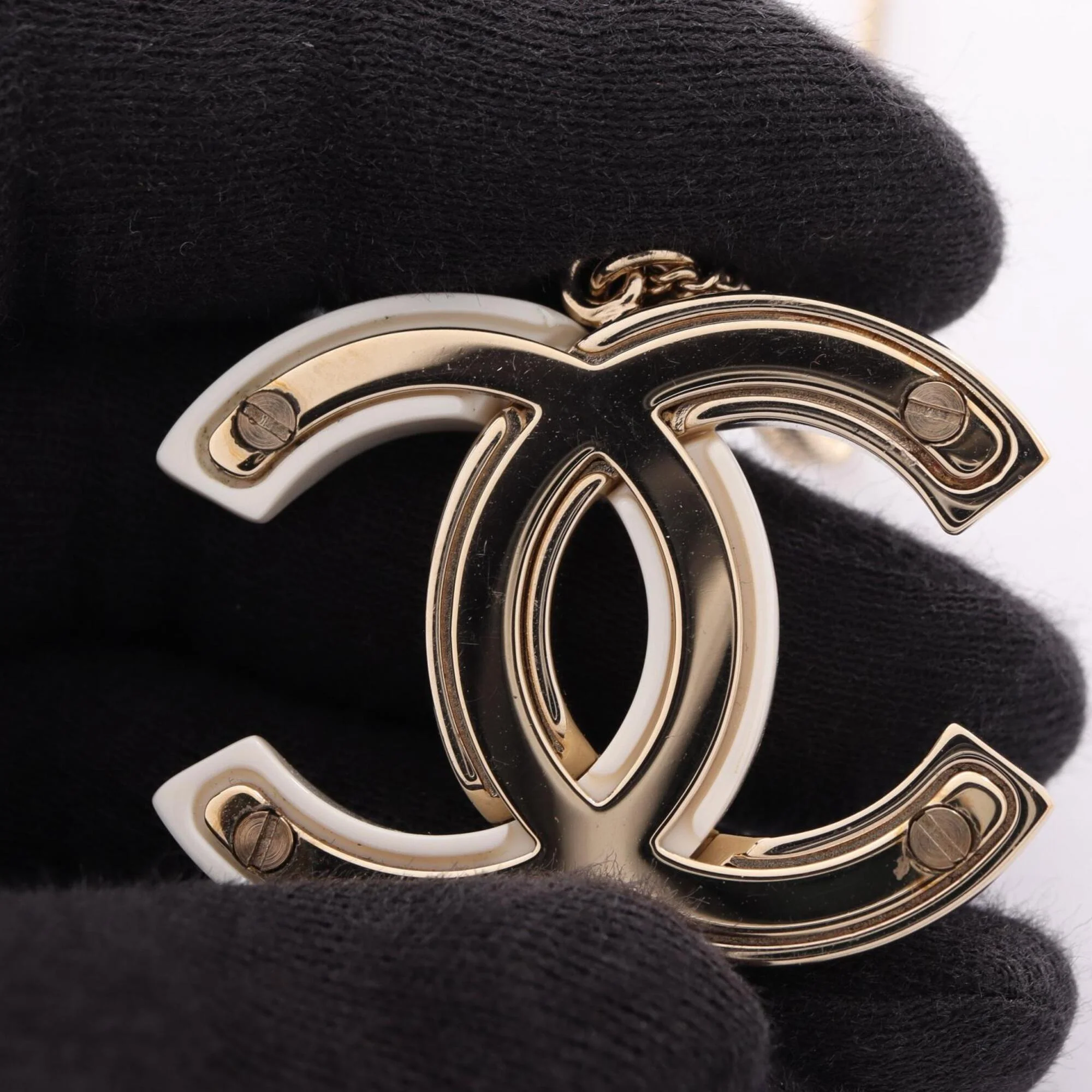 CC Logo Pendant Necklace Metal - Image 6