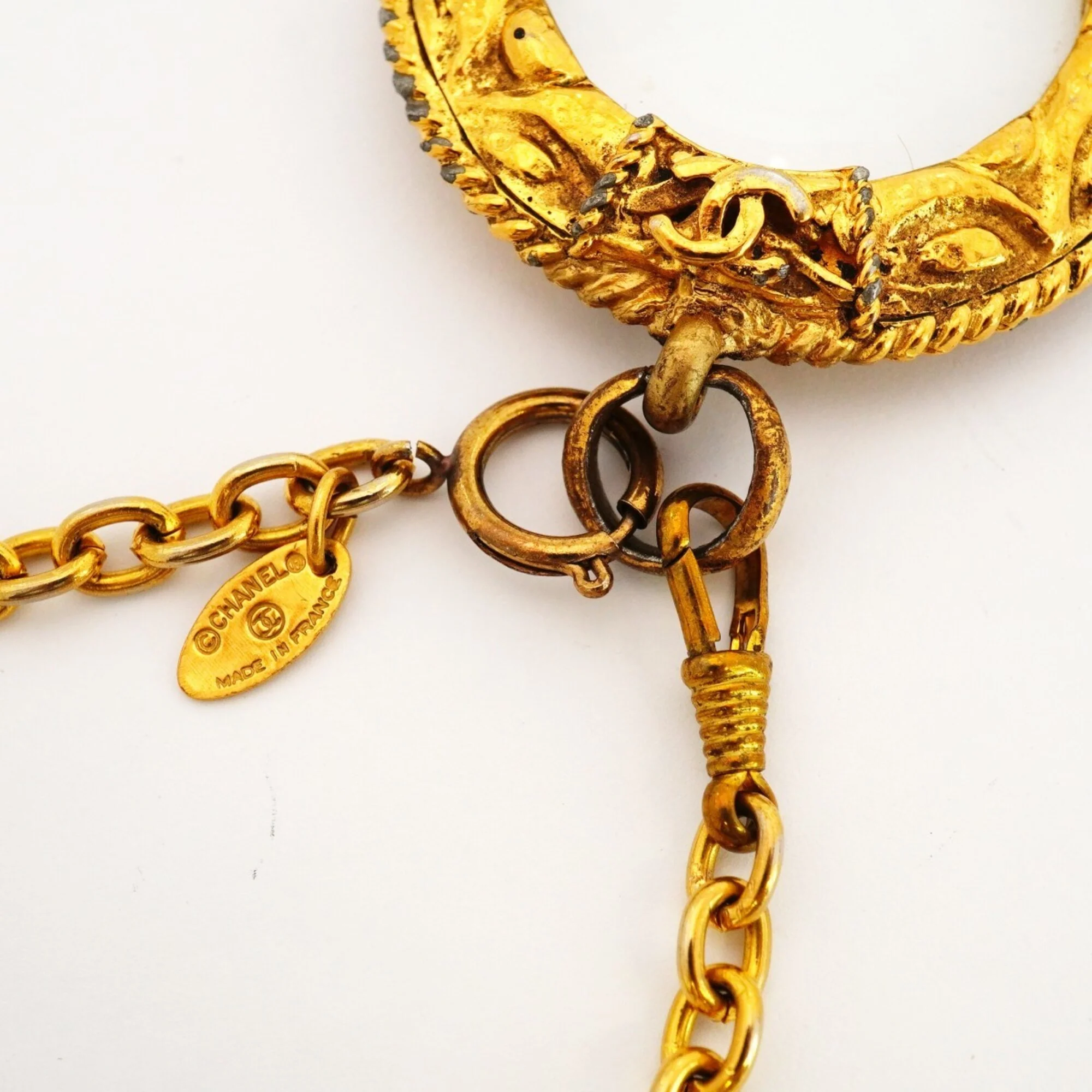 CC Logo Pendant Necklace Metal - Image 4