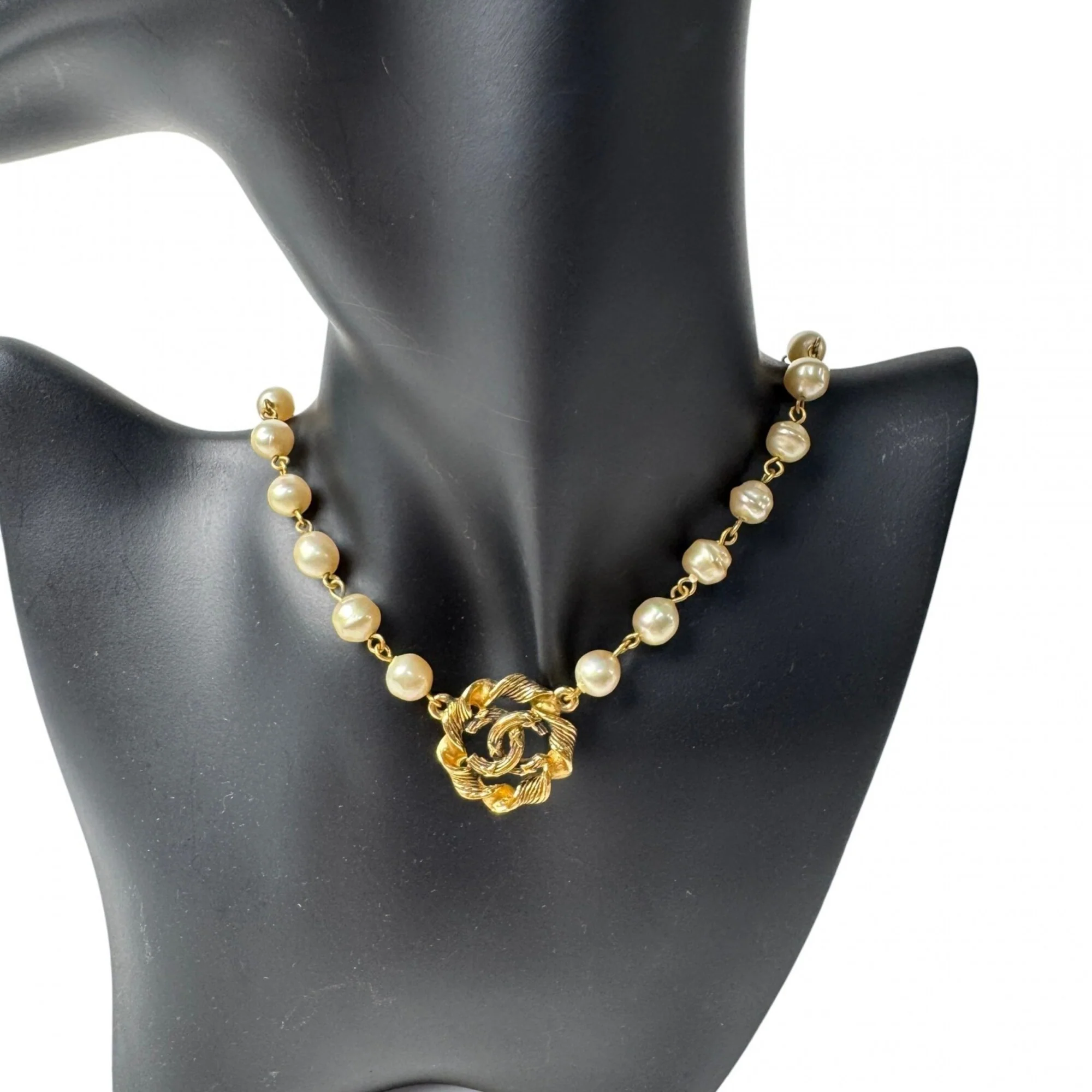 CC Logo Pendant Necklace Metal - Image 2