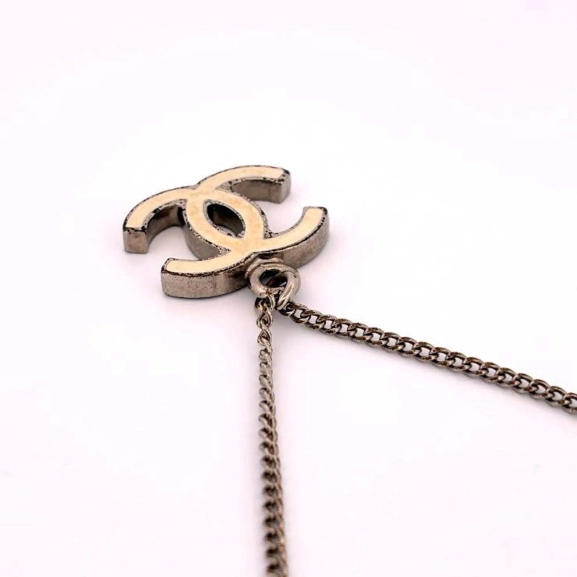 CC Logo Pendant Necklace Metal - Image 4