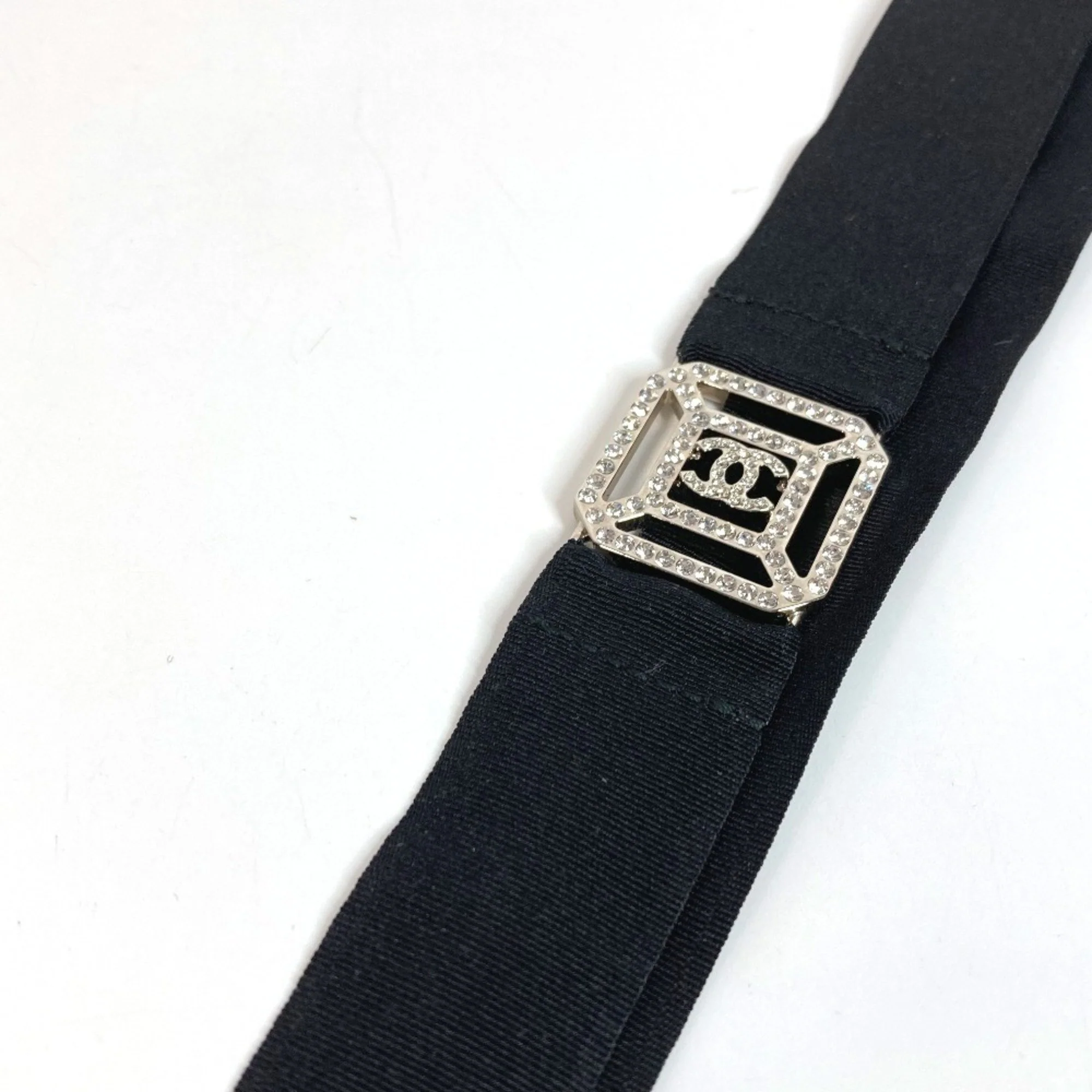 CC Logo Pendant Necklace Metal - Image 4