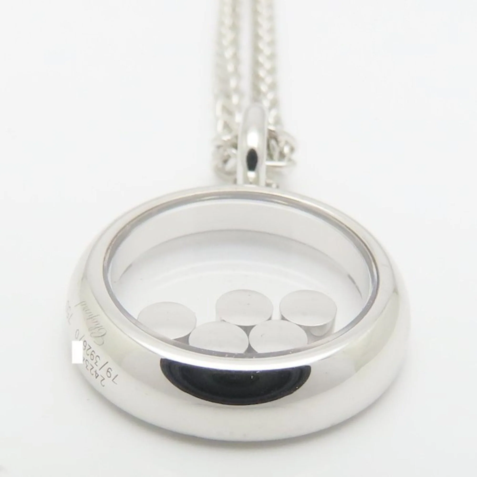 Happy Diamonds Pendant Necklace 18K White Gold and Diamond - Image 5