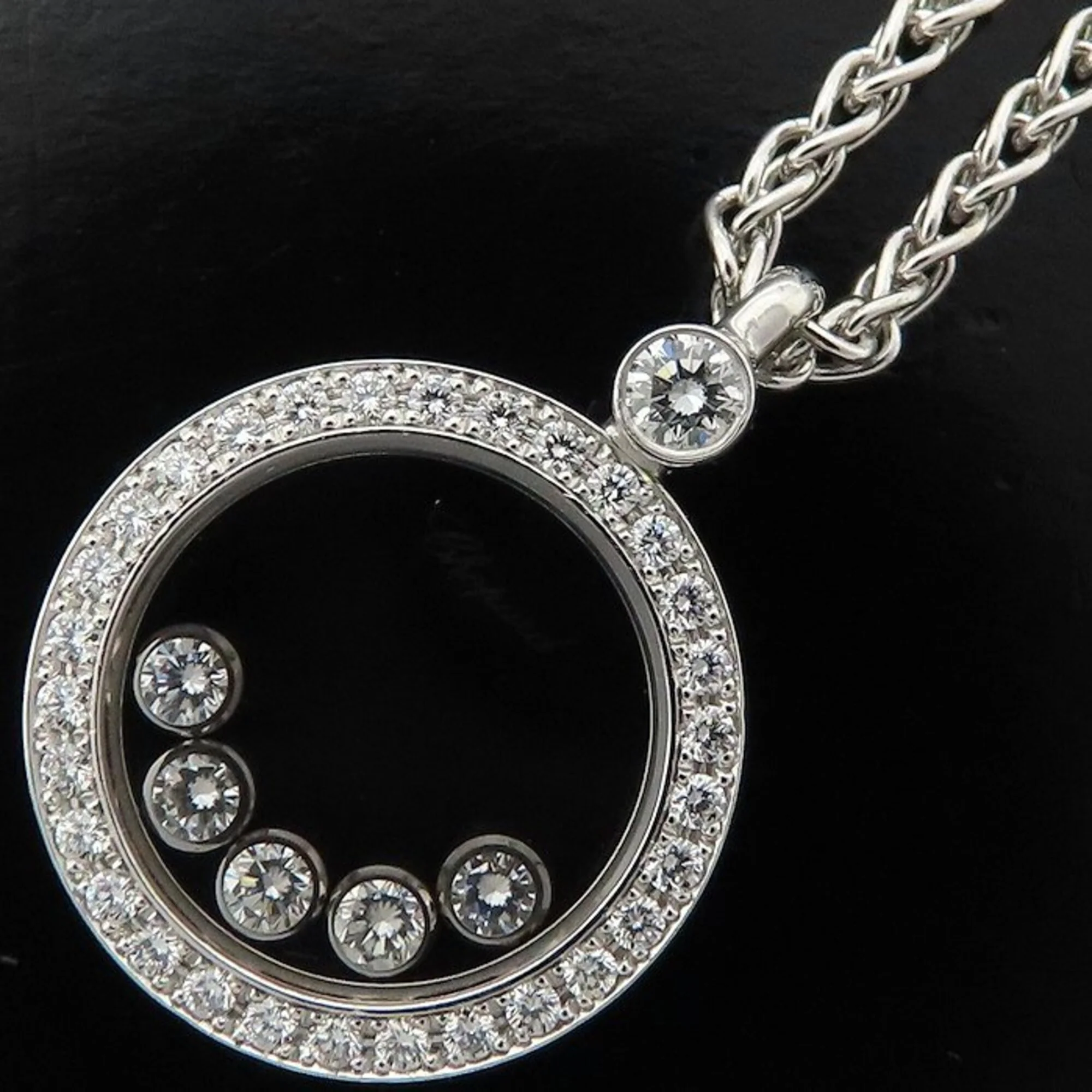 Happy Diamonds Pendant Necklace 18K White Gold and Diamond - Image 6