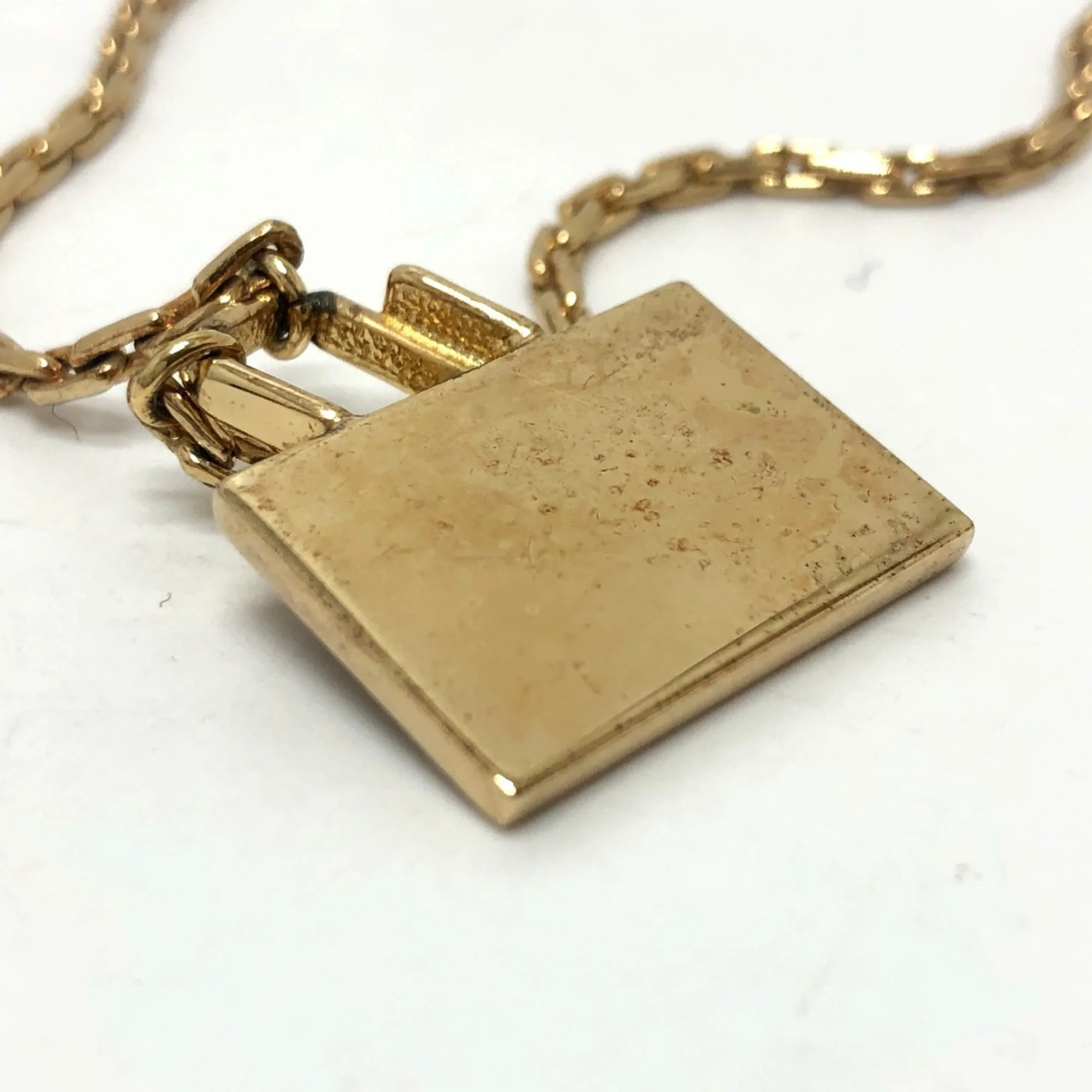 Bag Motif Pendant Necklace Gold - Image 5