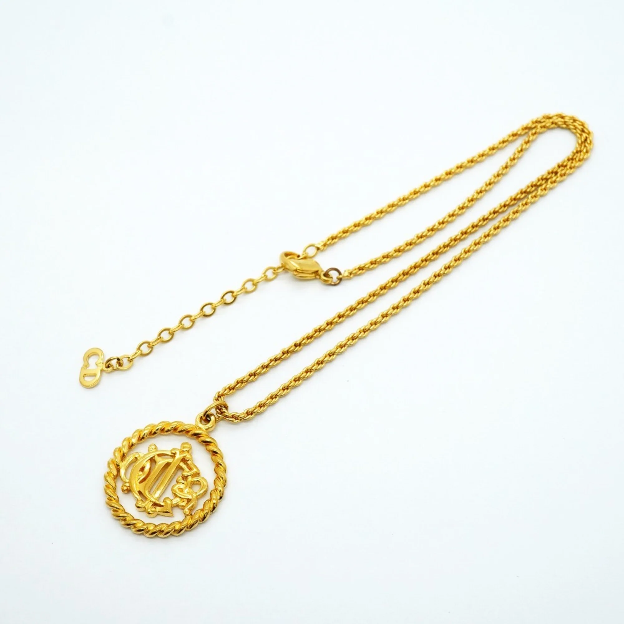 Emblem Circle Pendant Necklace Gold - Image 3