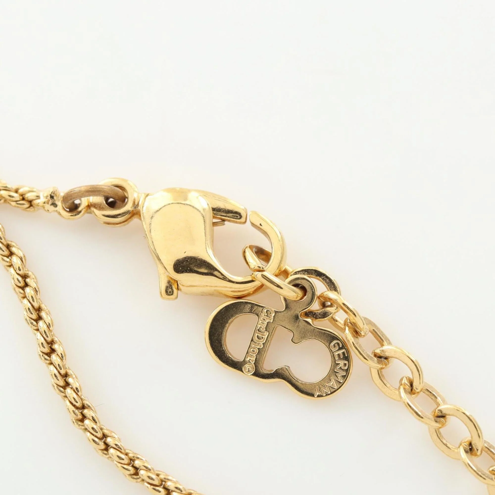Emblem Pendant Necklace Gold - Image 4